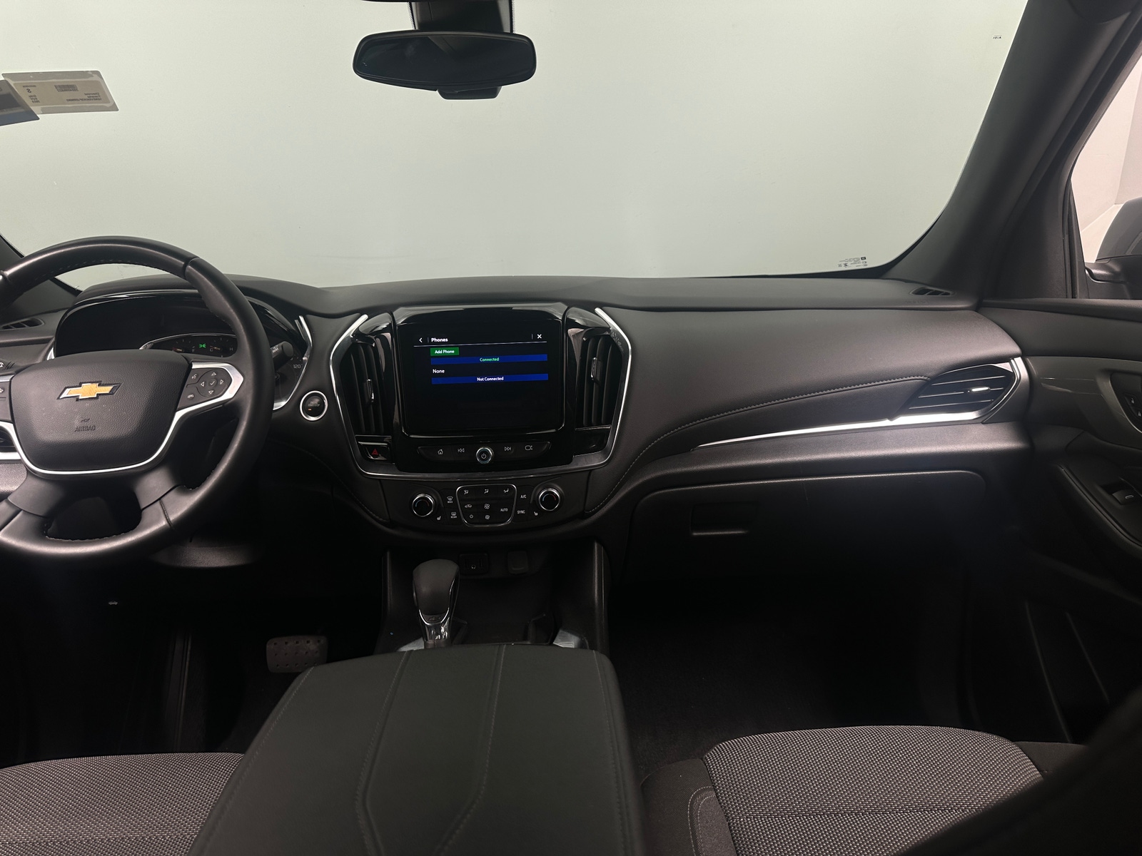 Thumbnail: 2023 Chevrolet Traverse - 3