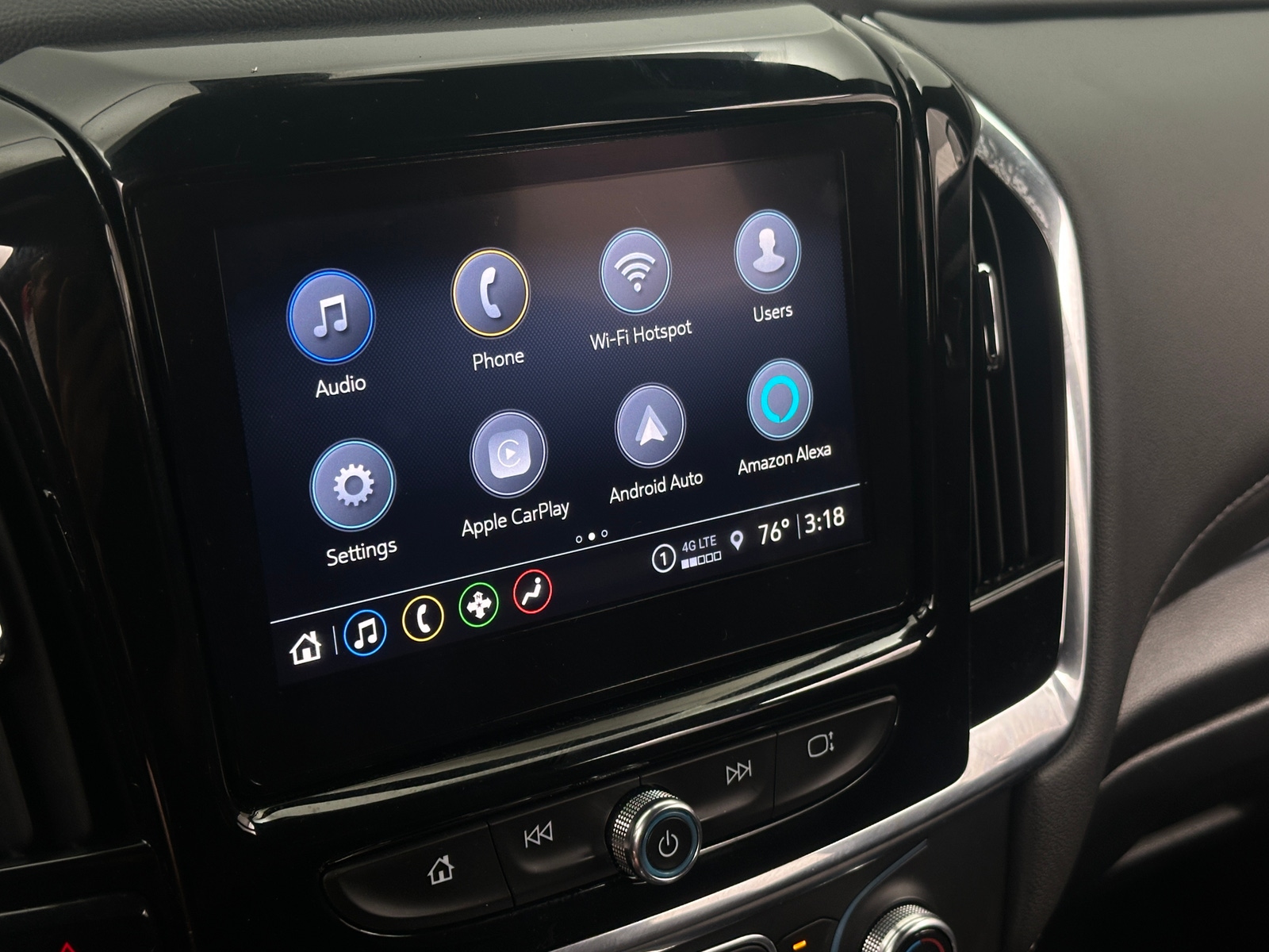 Thumbnail: 2023 Chevrolet Traverse - 4