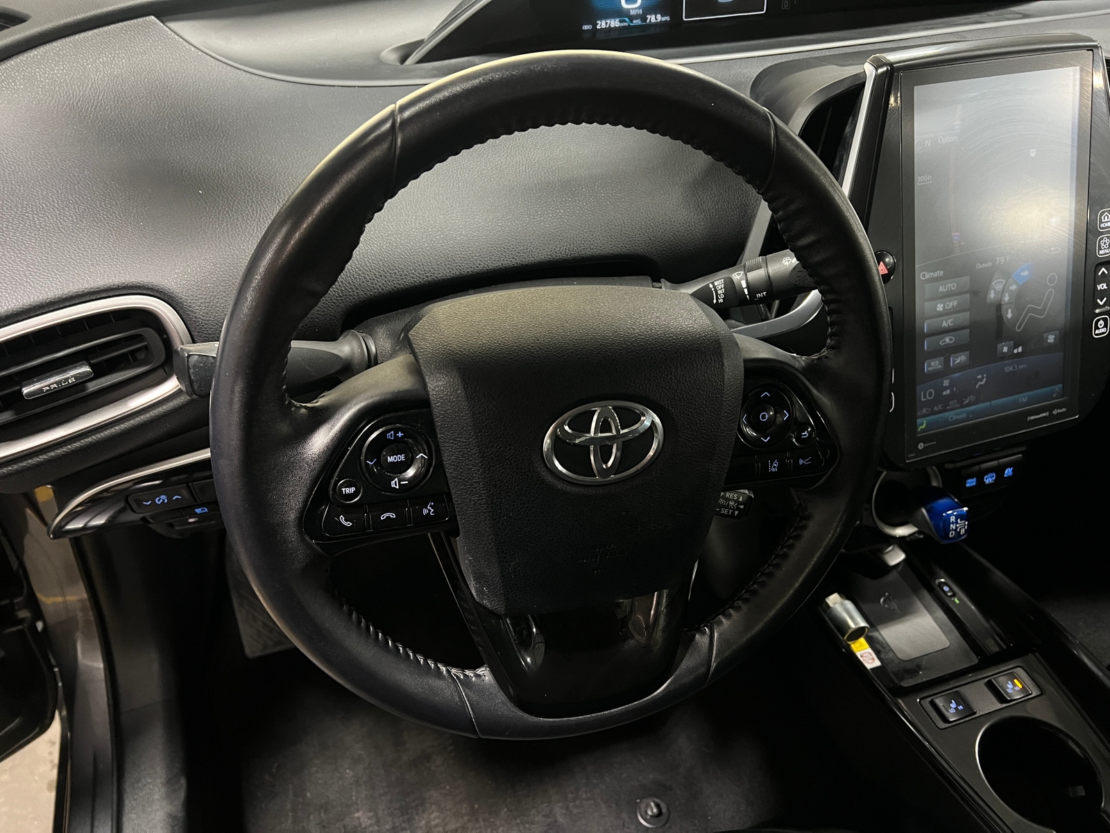 Thumbnail: 2022 Toyota Prius Prime - 4
