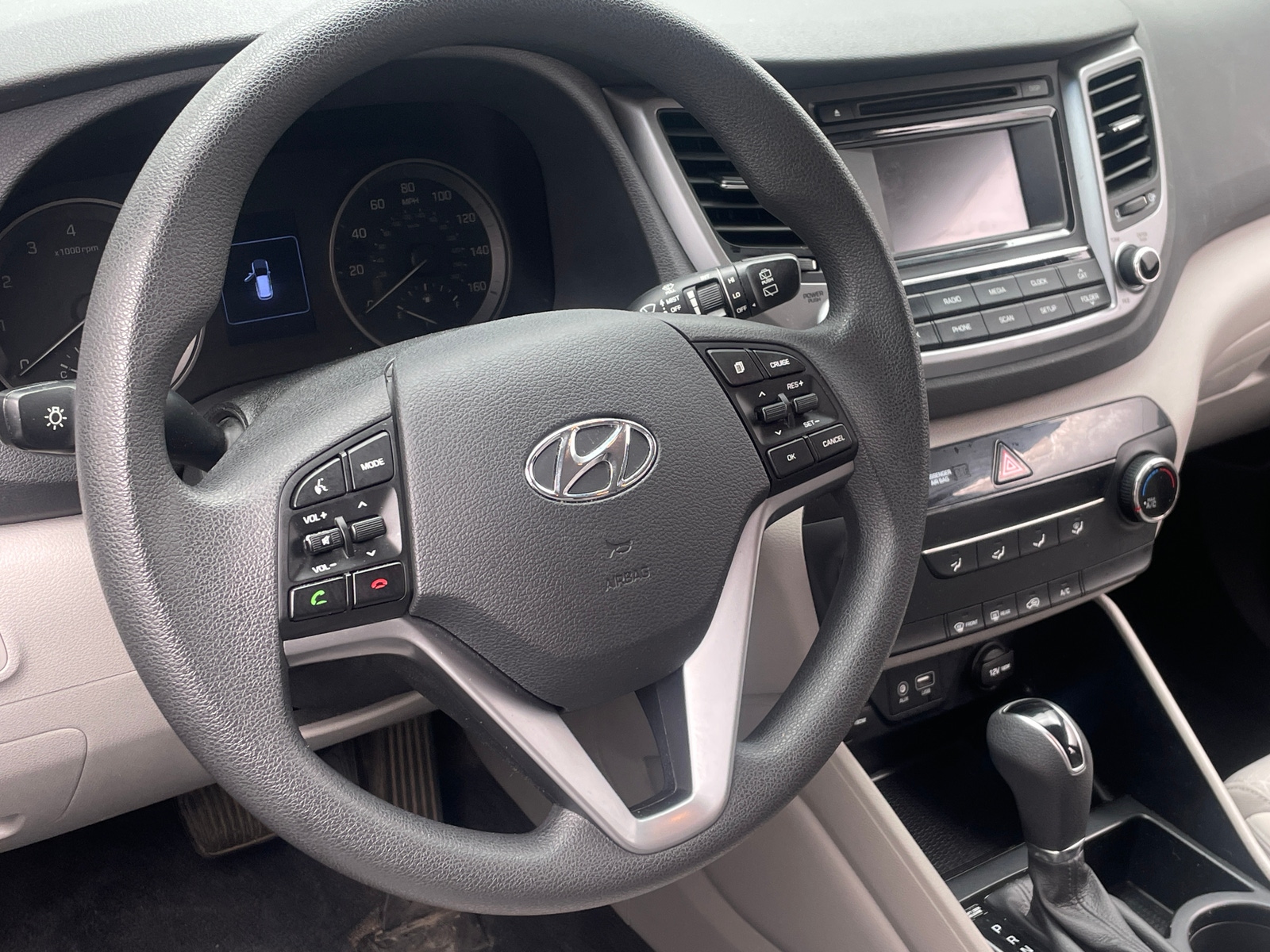 Thumbnail: 2016 Hyundai Tucson - 5