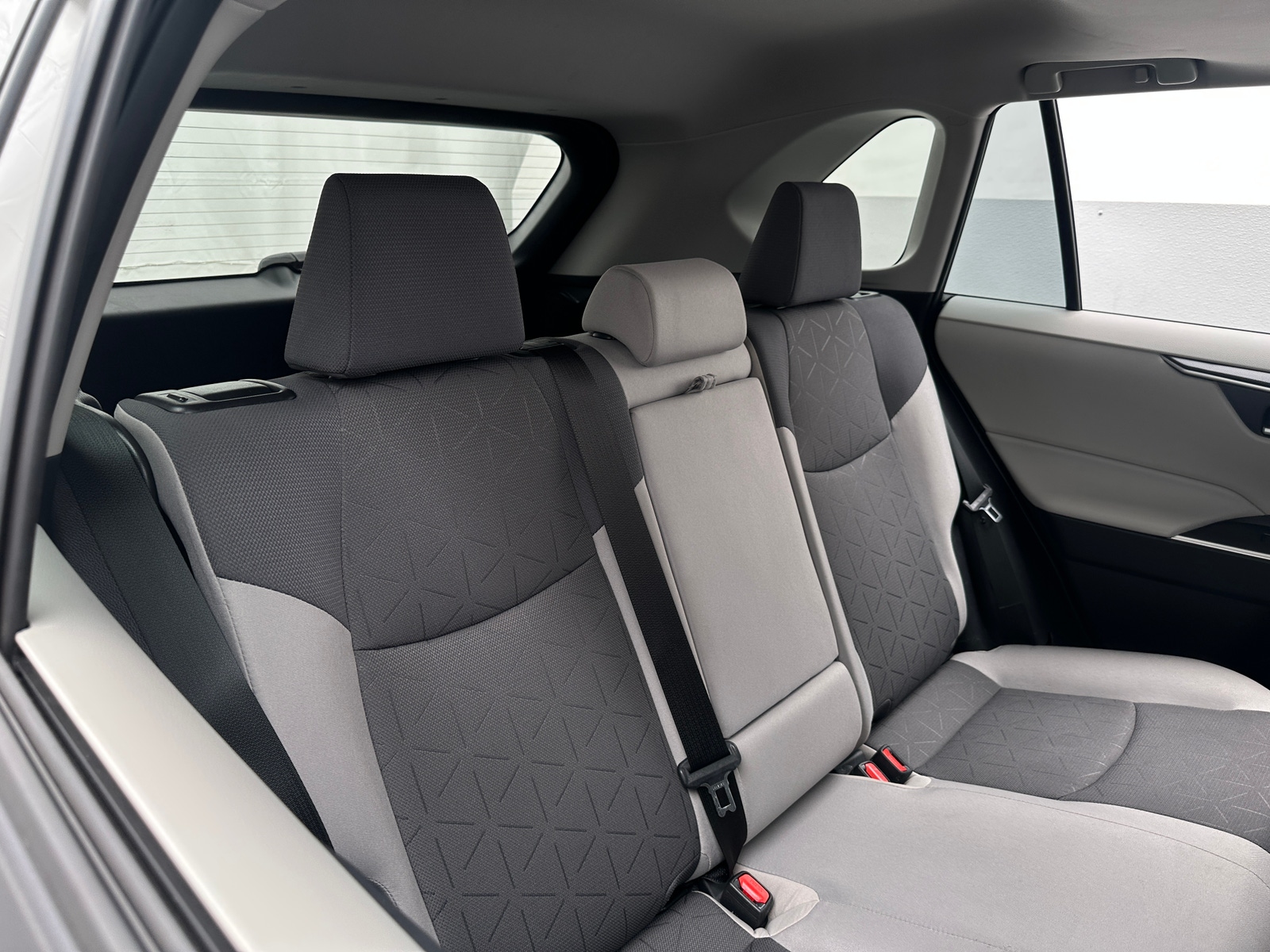 Thumbnail: 2025 Toyota RAV4 - 6