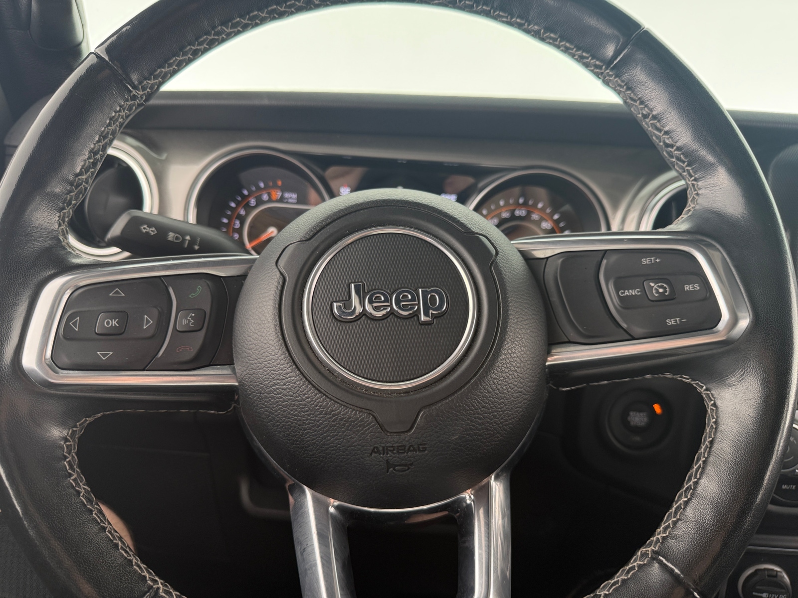 Thumbnail: 2022 Jeep Gladiator - 5