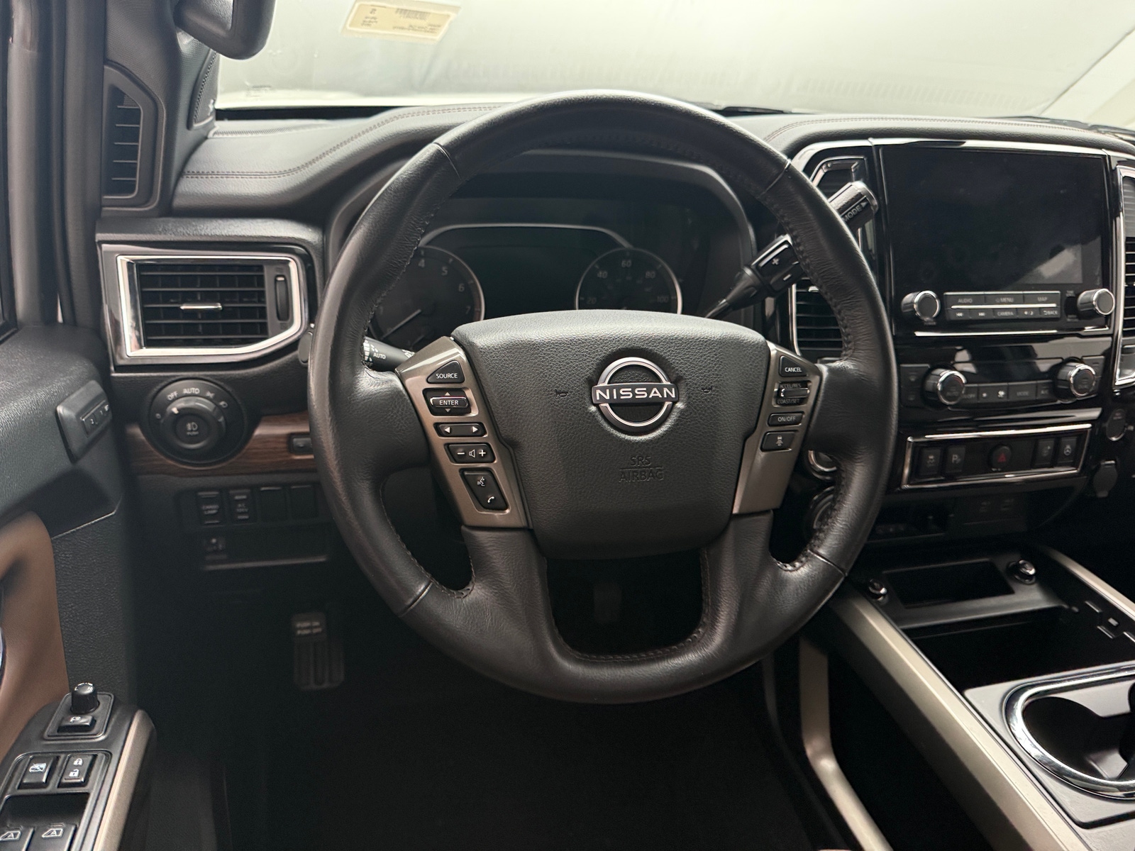Thumbnail: 2023 Nissan Titan - 4