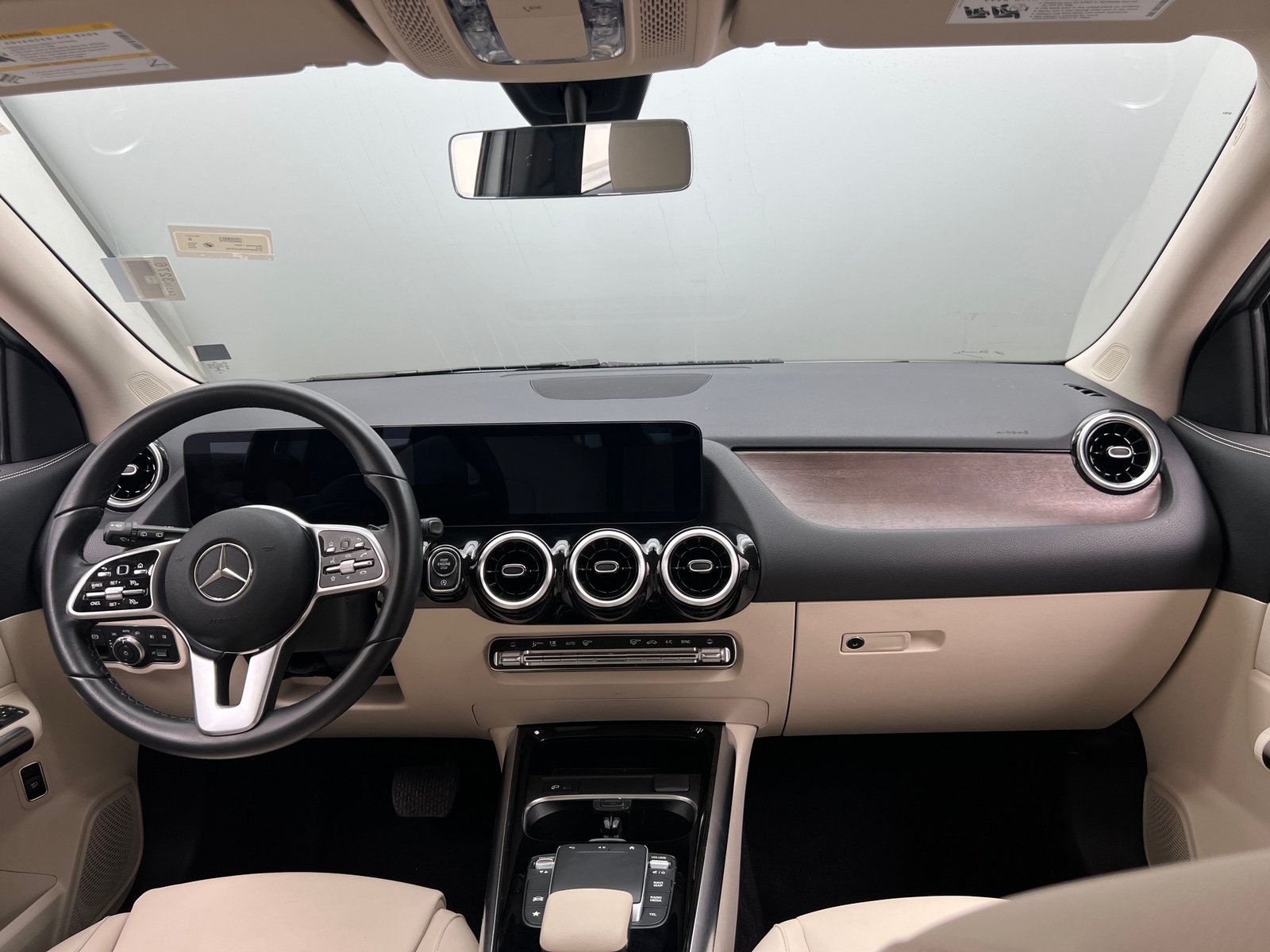 Thumbnail: 2022 Mercedes-Benz GLA - 3
