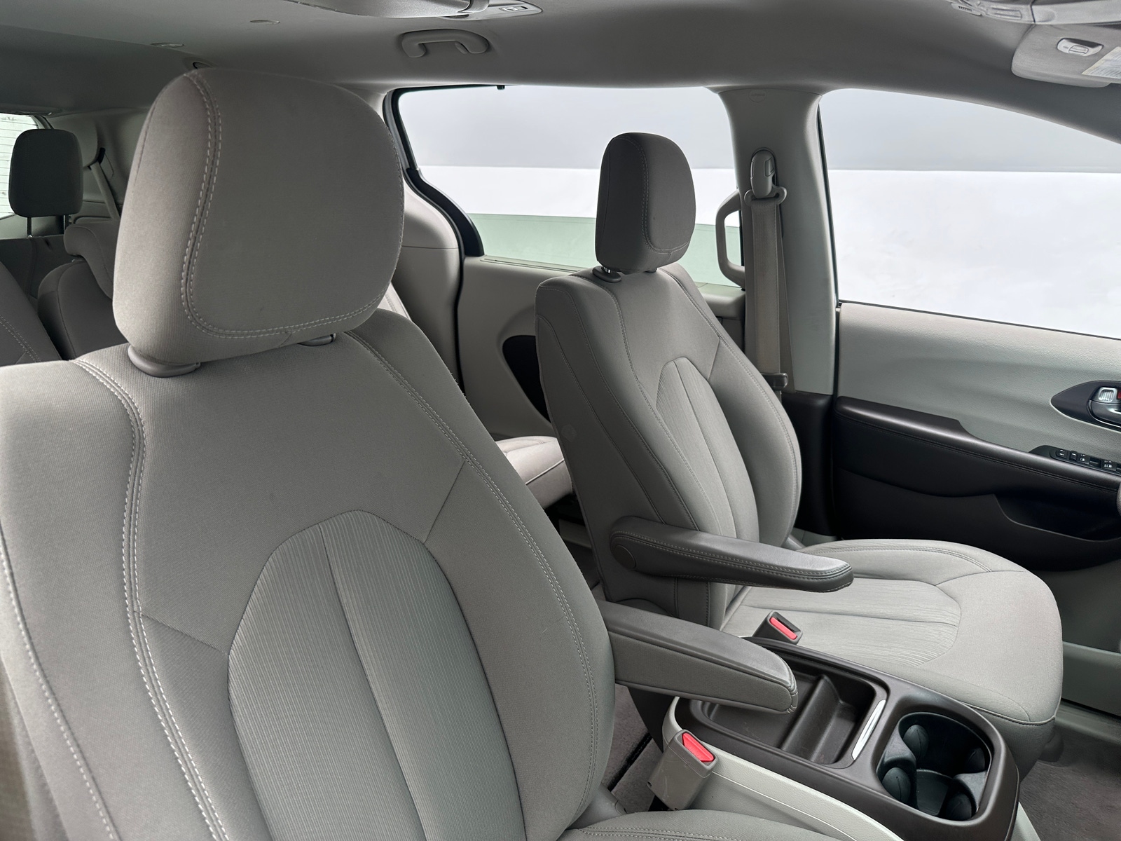 Thumbnail: 2018 Chrysler Pacifica - 2