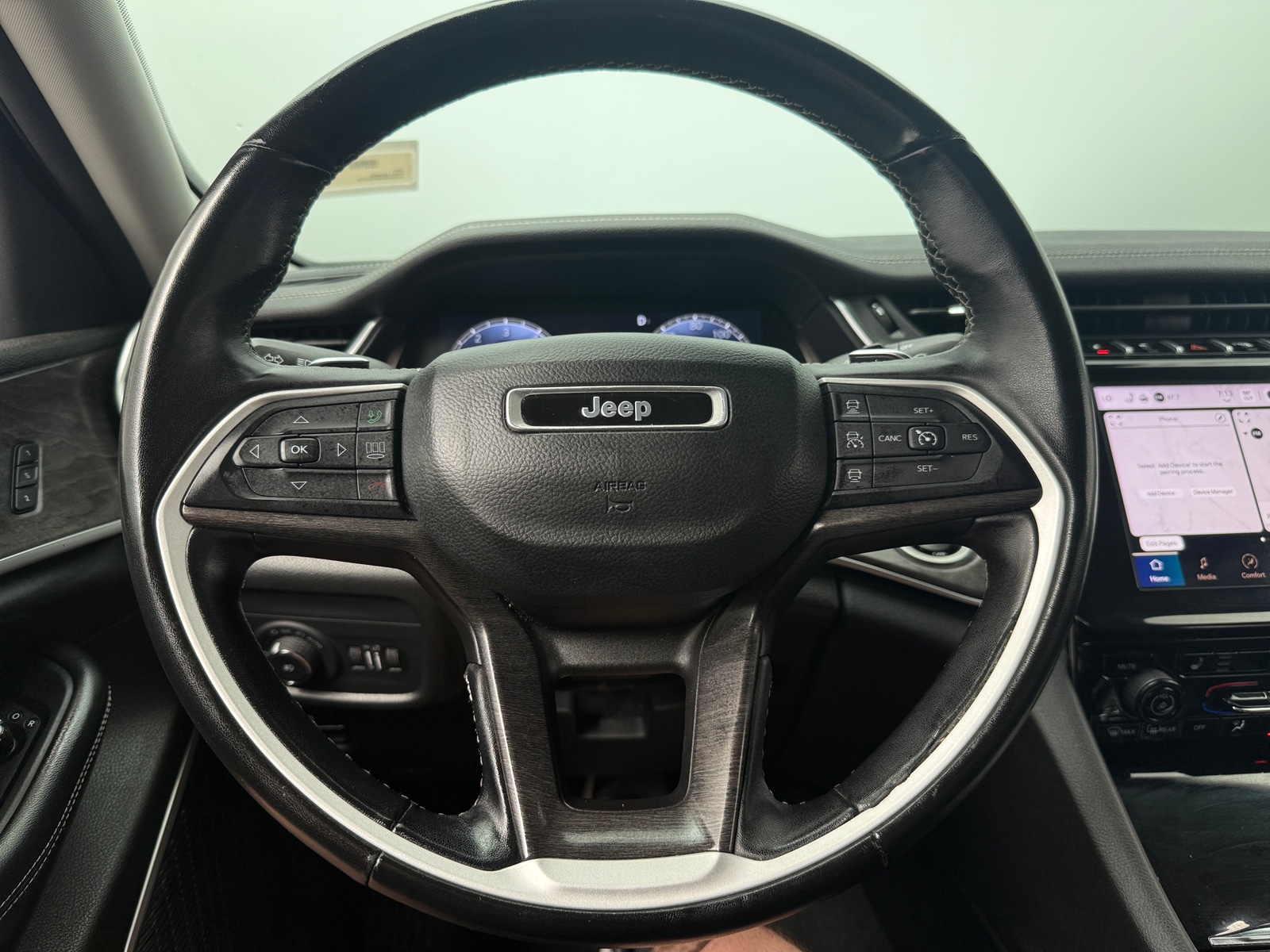 Thumbnail: 2022 Jeep Grand Cherokee - 4