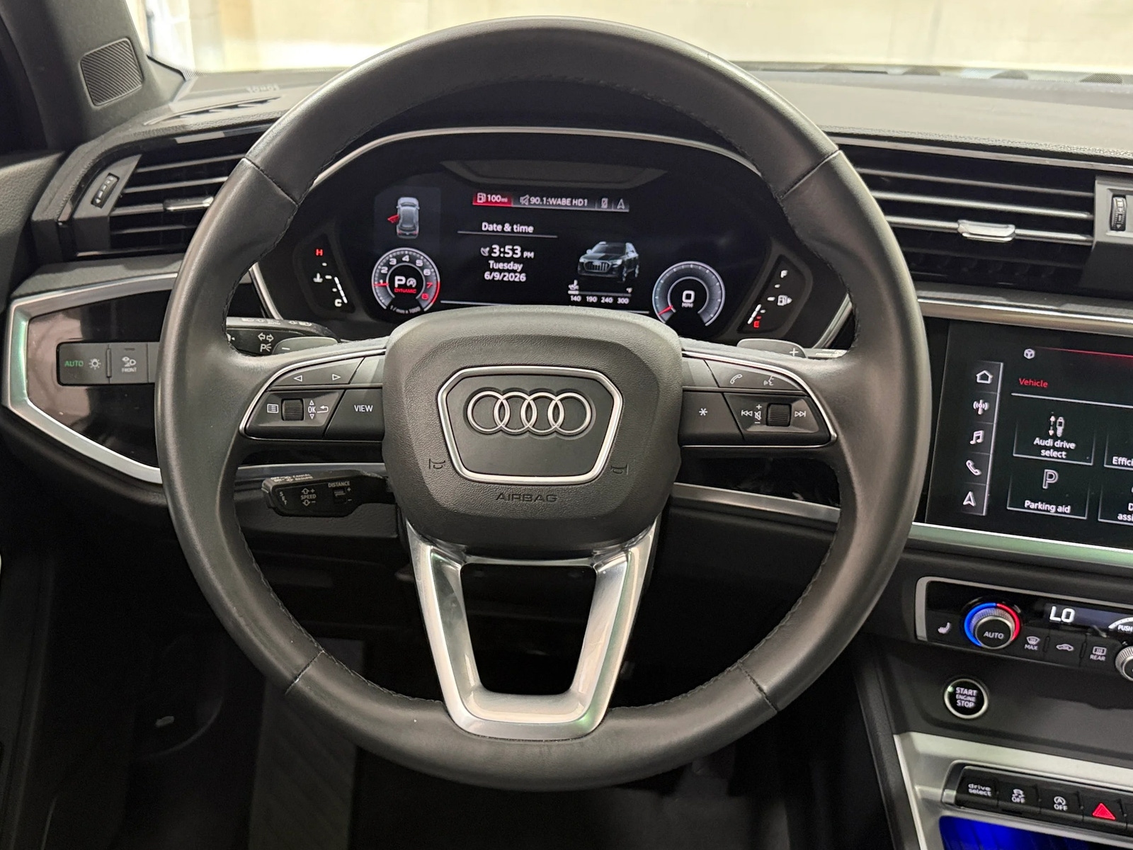 Thumbnail: 2023 Audi Q3 - 4