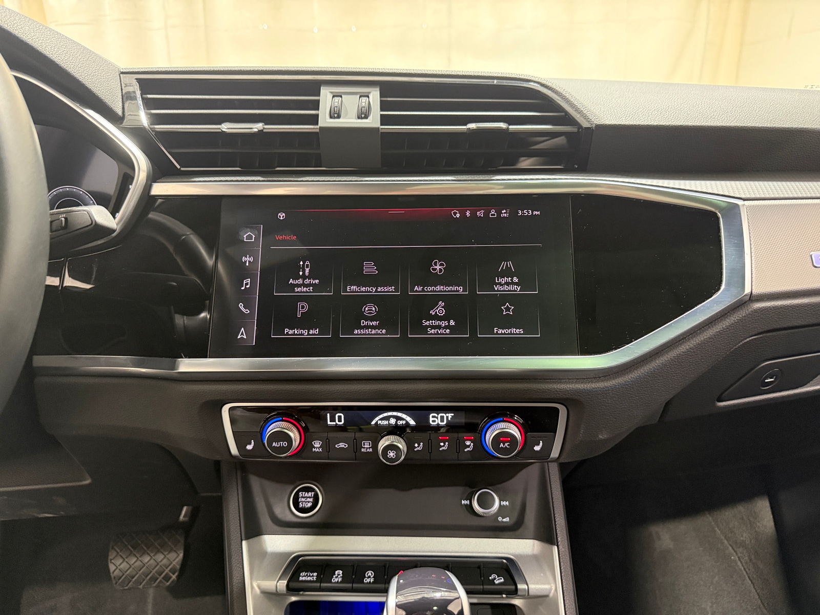 Thumbnail: 2023 Audi Q3 - 3