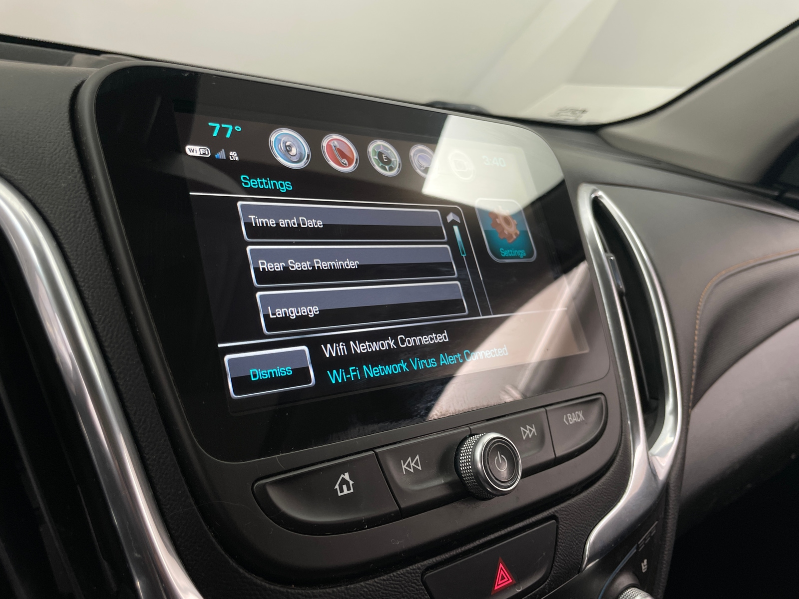 Thumbnail: 2018 Chevrolet Equinox - 3