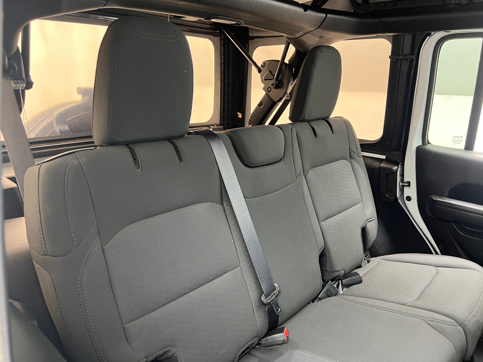 Thumbnail: 2022 Jeep Wrangler - 6