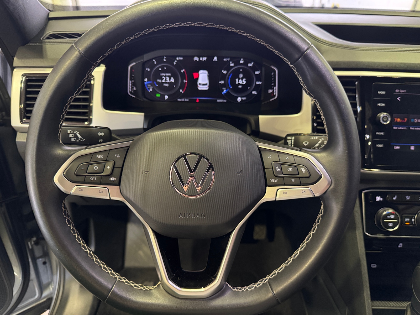 Thumbnail: 2023 Volkswagen Atlas - 4