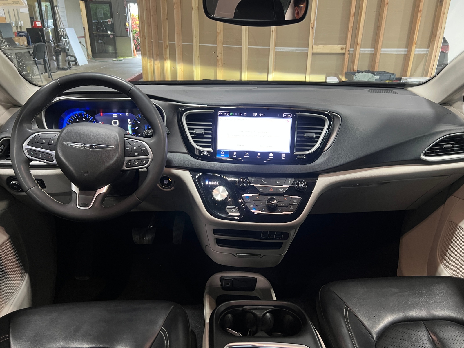 Thumbnail: 2023 Chrysler Pacifica - 2