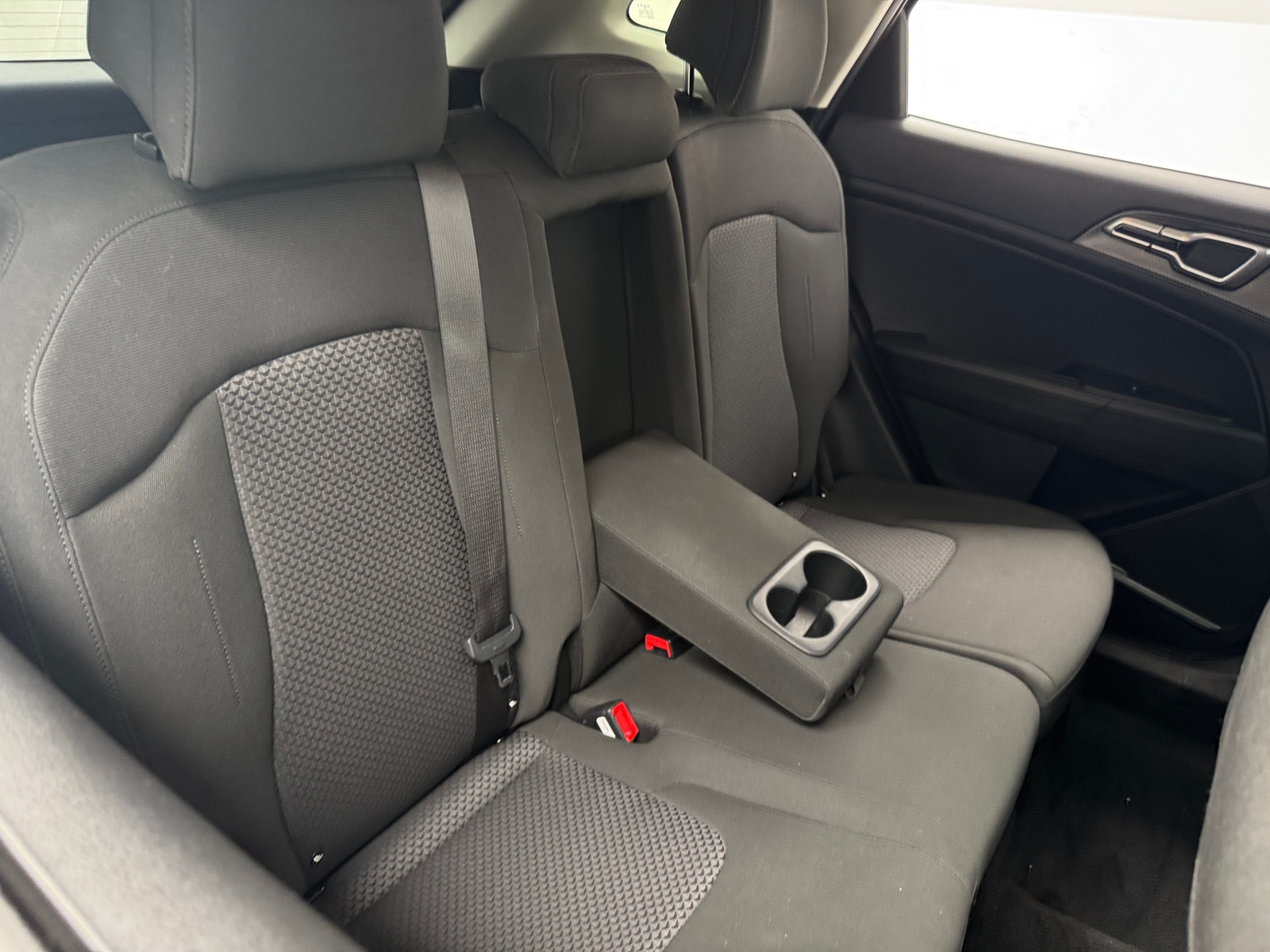 Thumbnail: 2025 Kia Sportage - 6