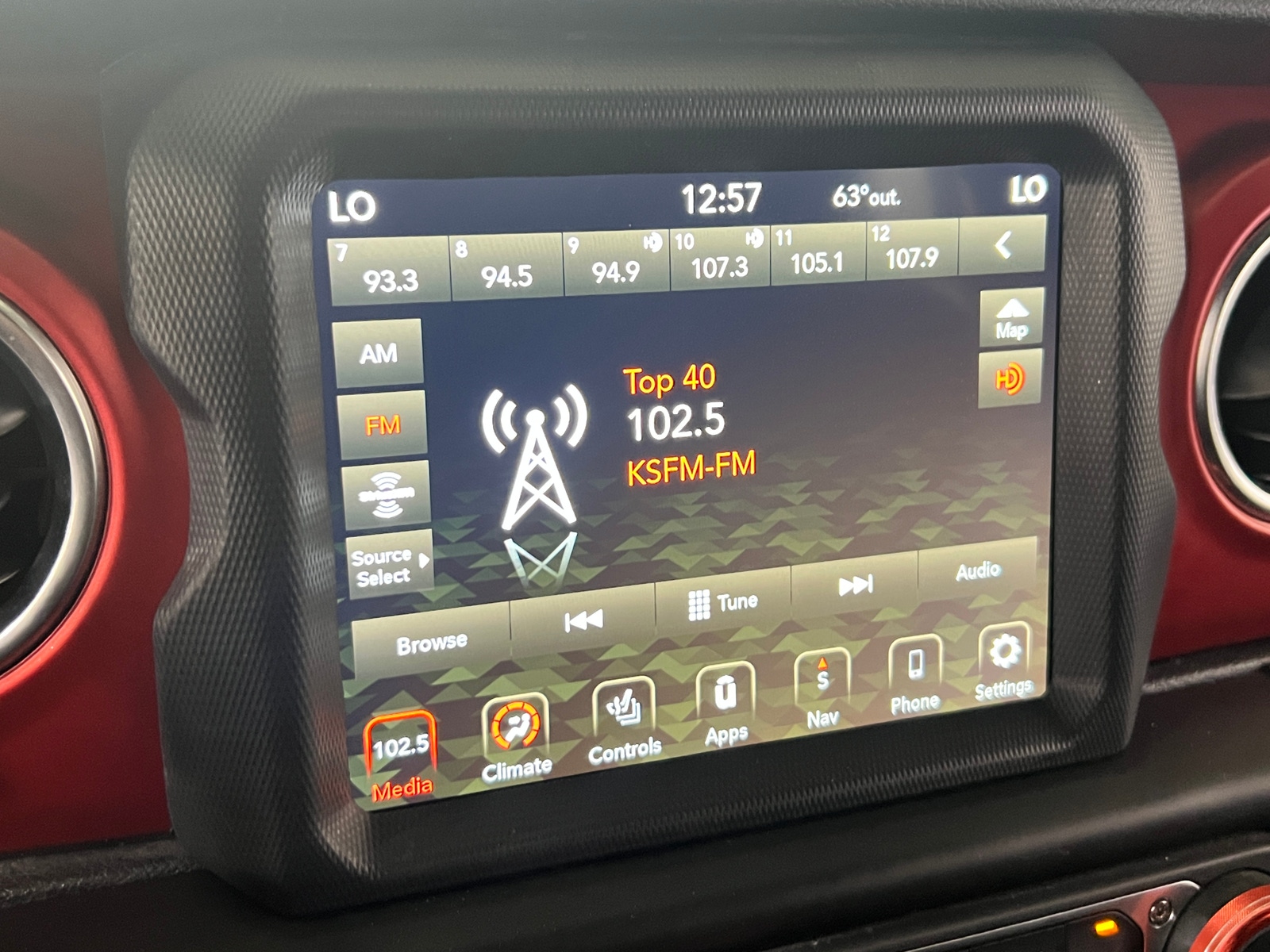 Thumbnail: 2020 Jeep Wrangler - 4