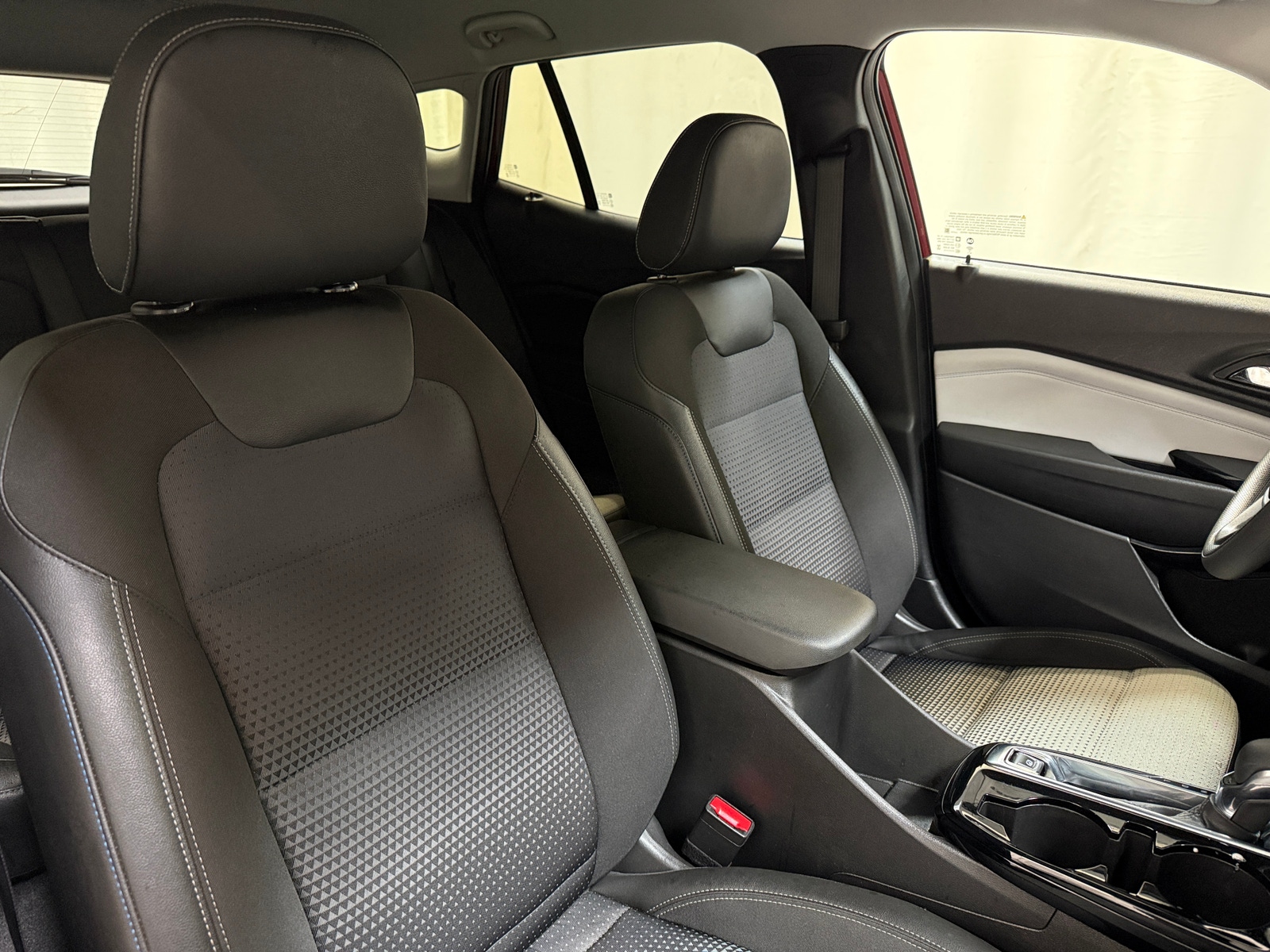 Thumbnail: 2025 Chevrolet Trax - 2
