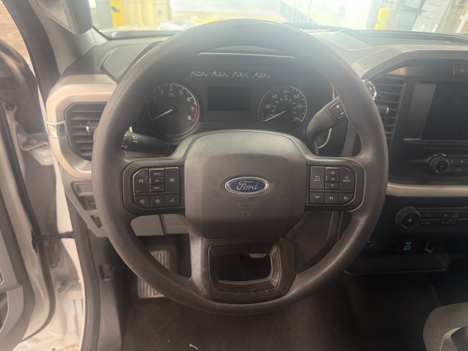 Thumbnail: 2022 Ford Econoline - 5
