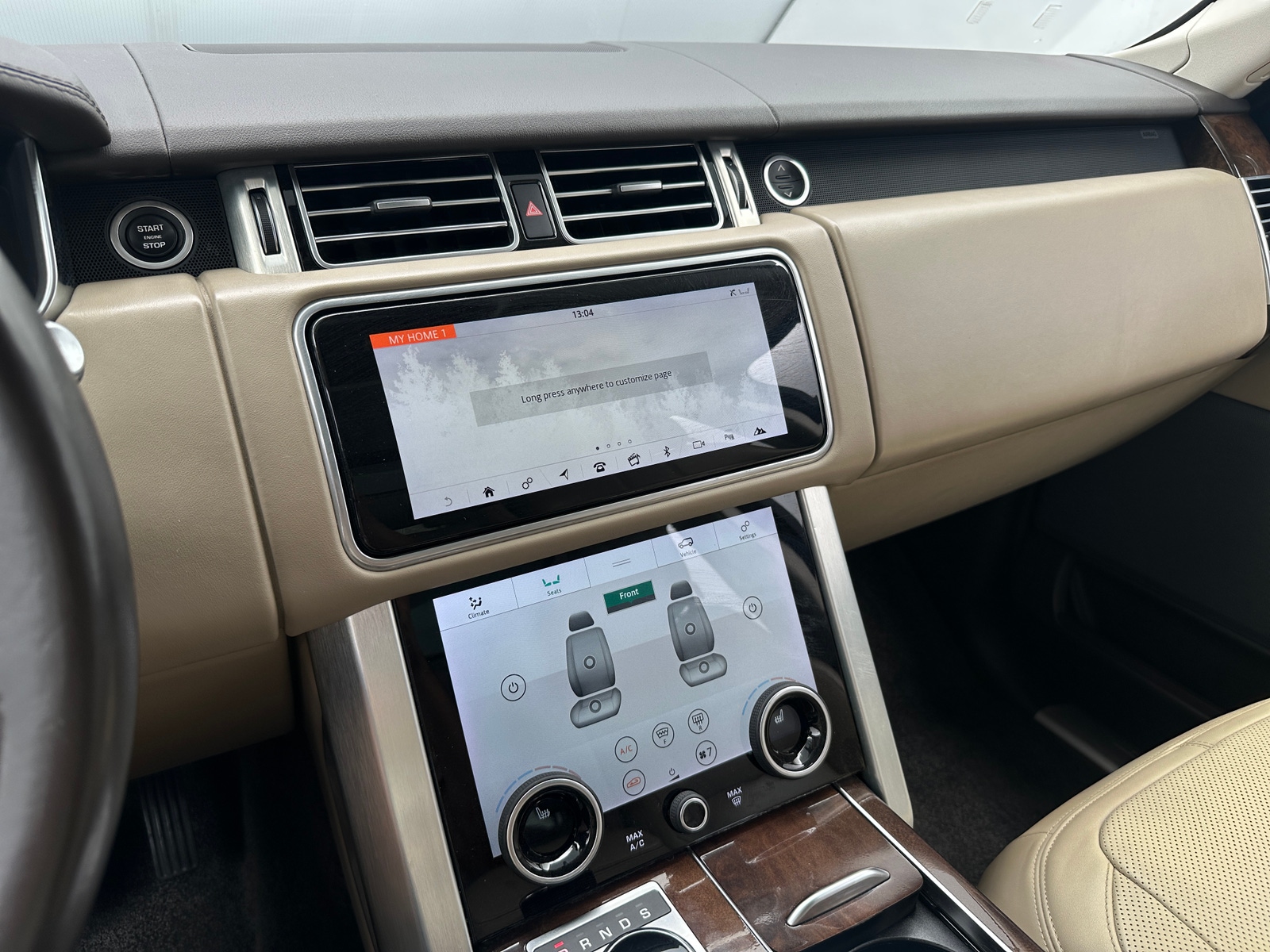 Thumbnail: 2020 Land Rover Range Rover - 3