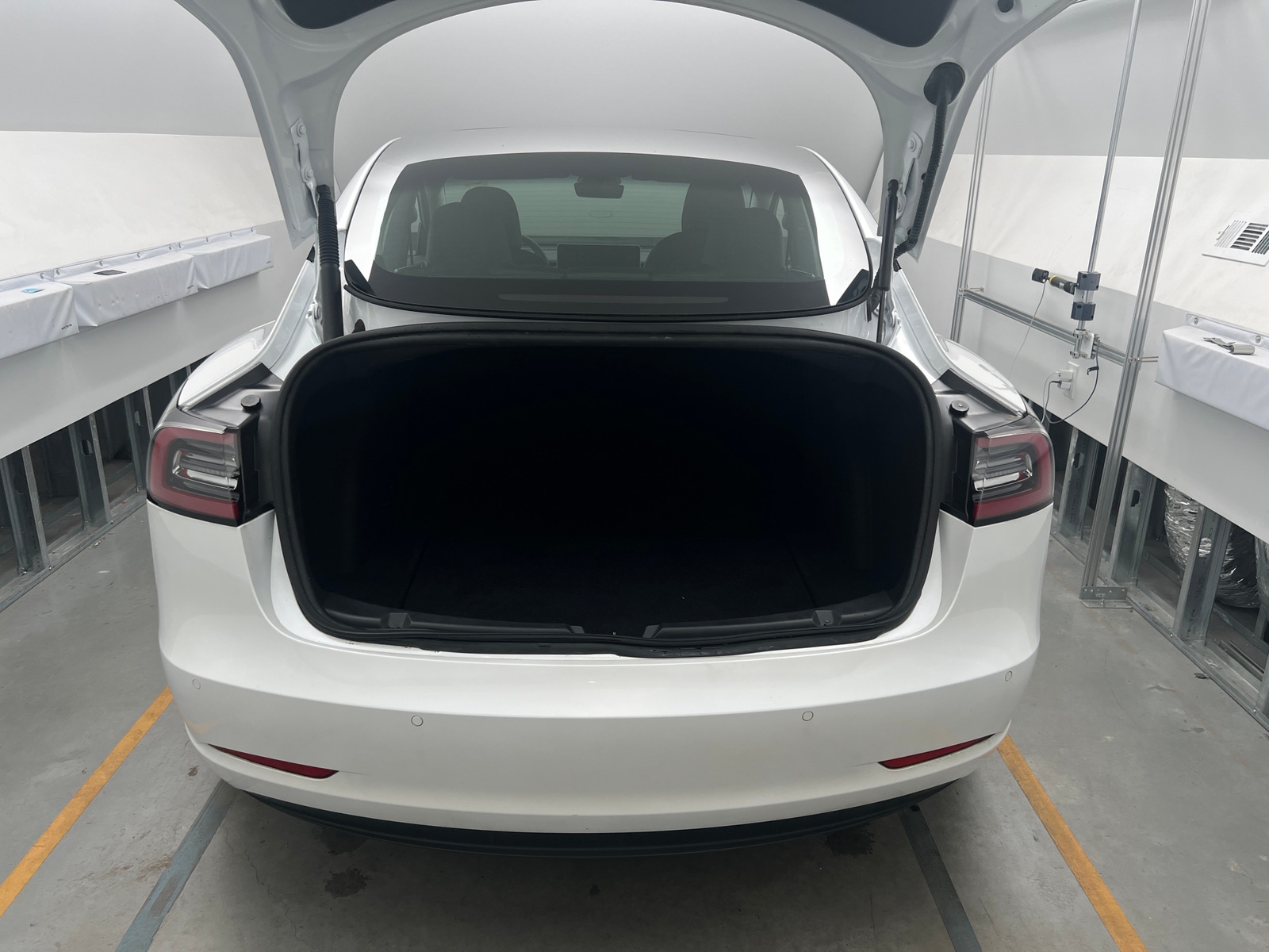 Thumbnail: 2022 Tesla Model 3 - 6