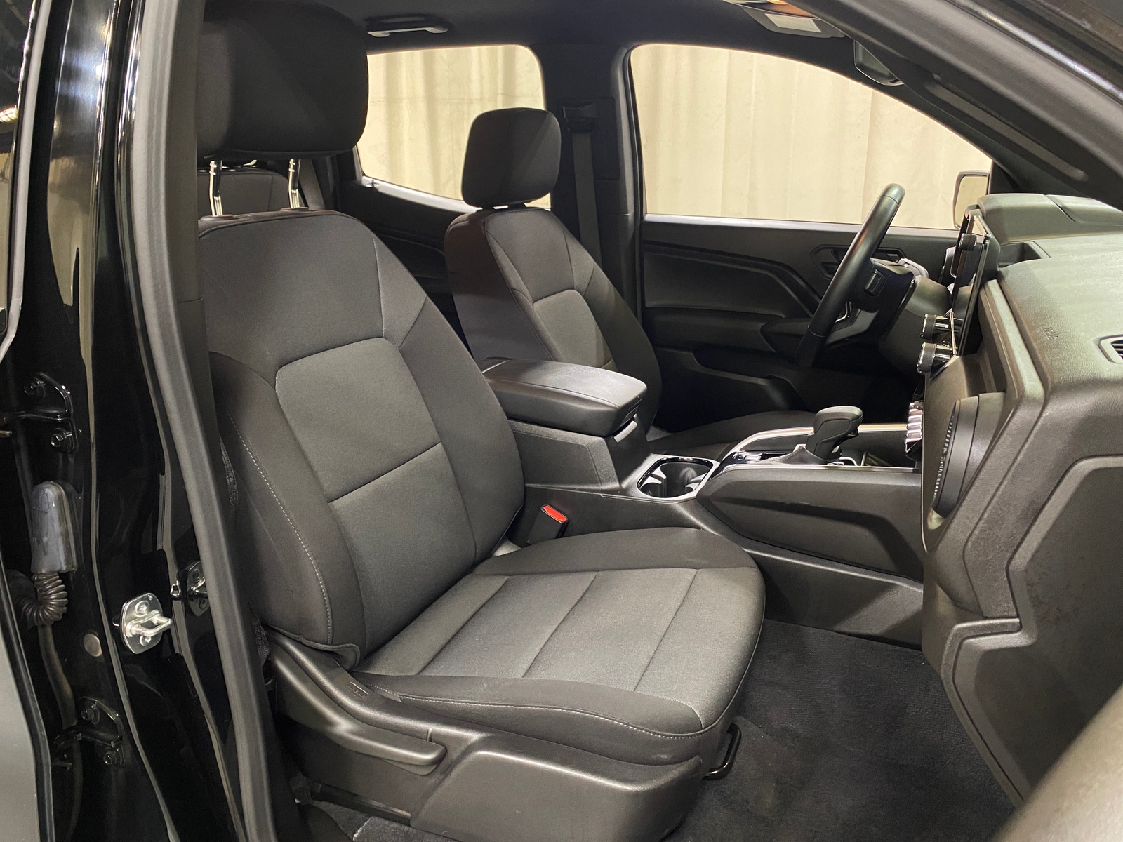 Thumbnail: 2025 Chevrolet Colorado - 2