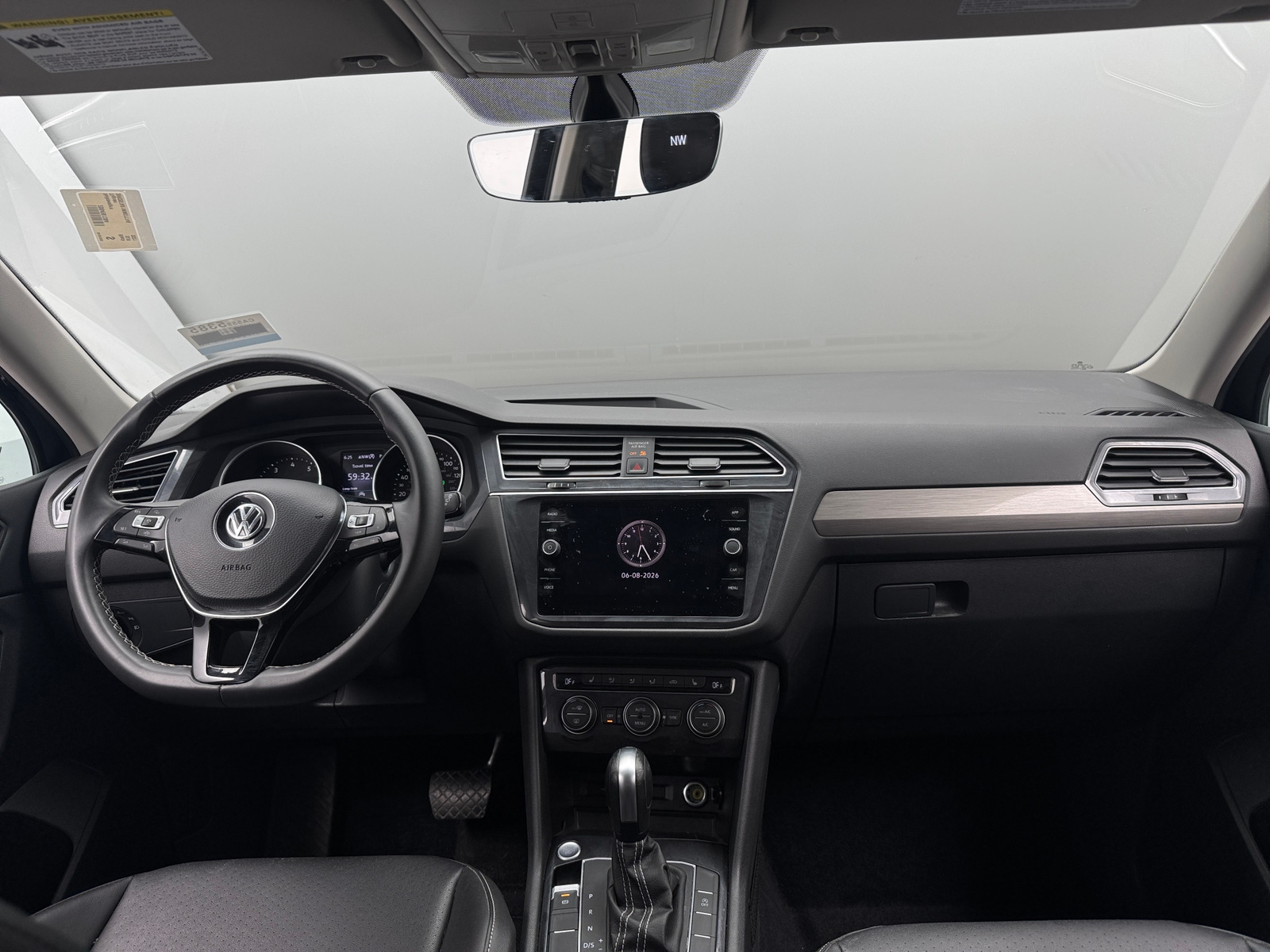 Thumbnail: 2021 Volkswagen Tiguan - 2