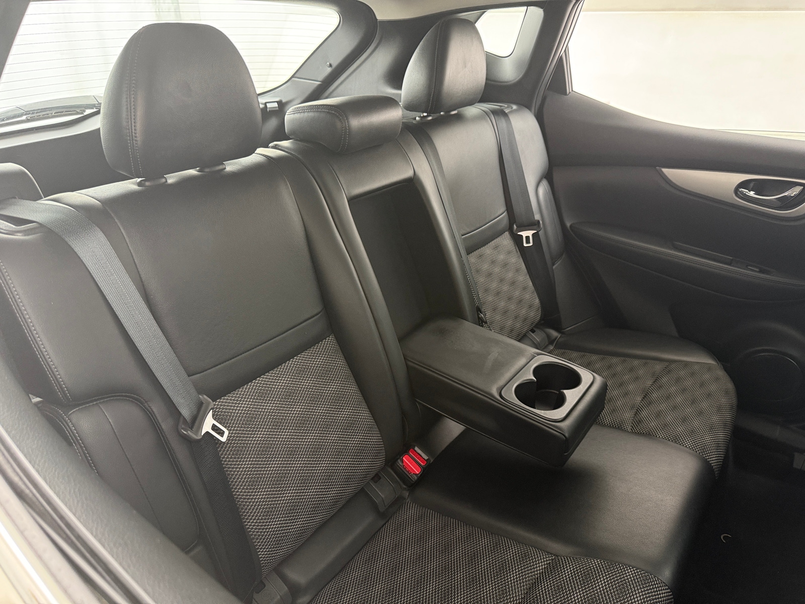 Thumbnail: 2020 Nissan Rogue Sport - 5