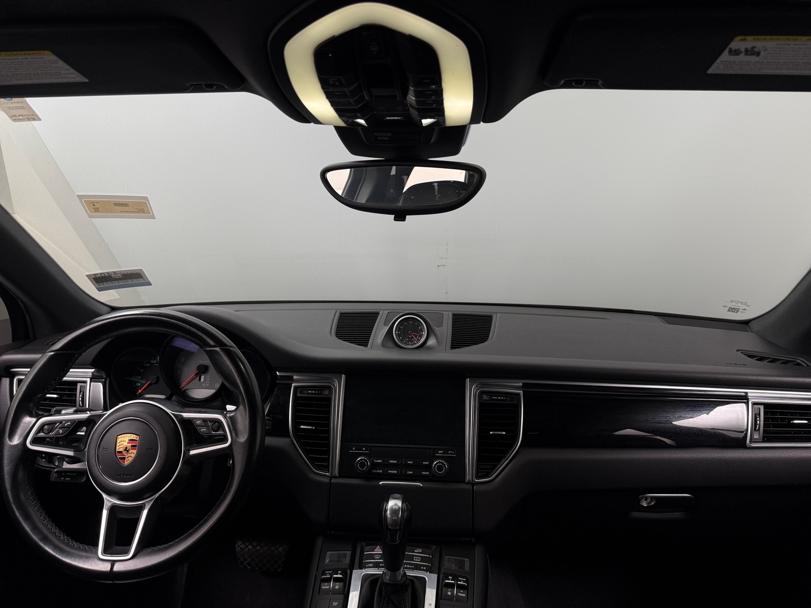 Thumbnail: 2018 Porsche Macan - 2