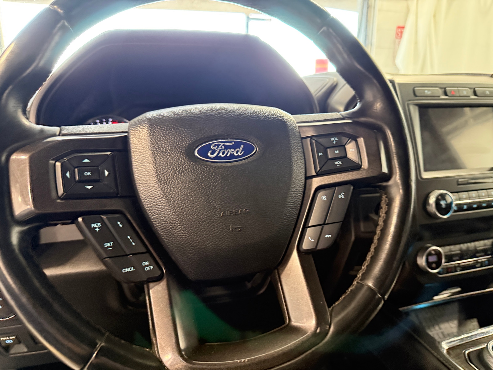 Thumbnail: 2021 Ford Expedition - 4