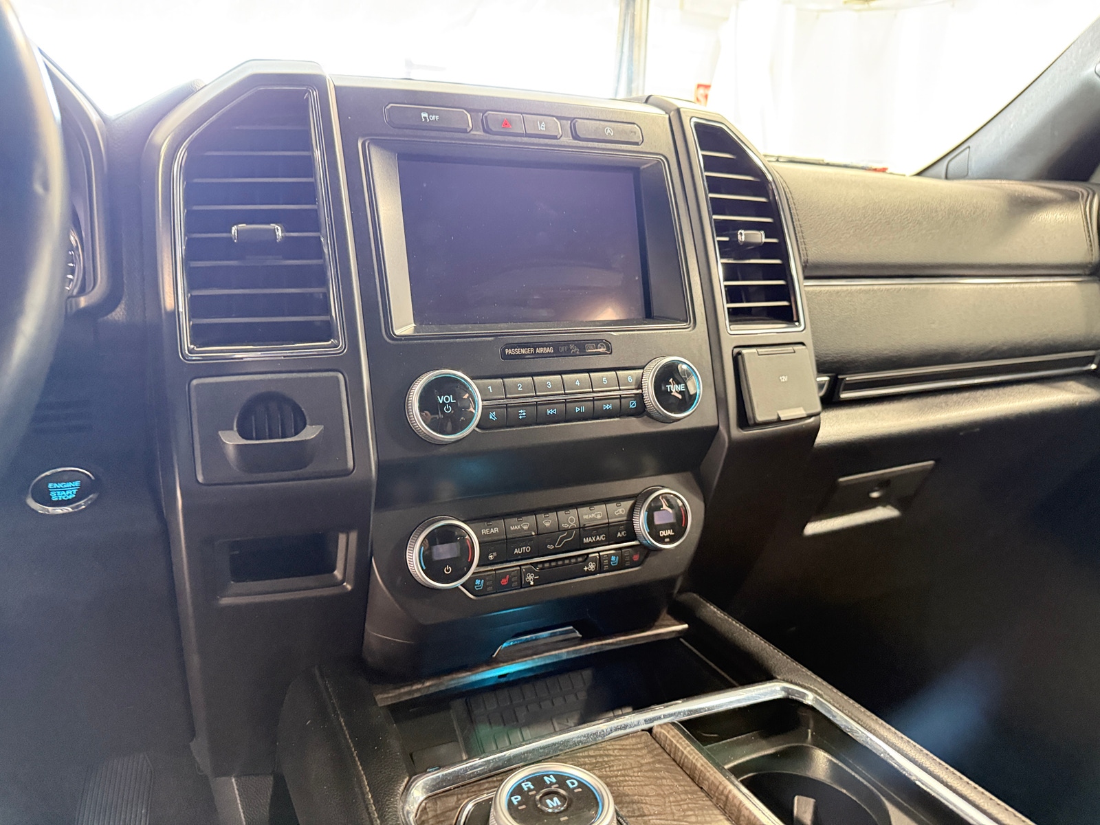 Thumbnail: 2021 Ford Expedition - 3