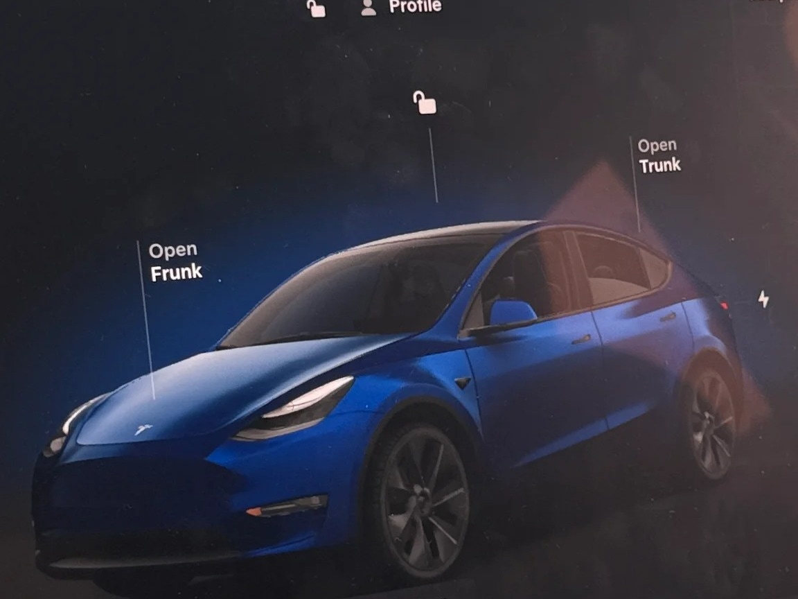 Thumbnail: 2023 Tesla Model Y - 3