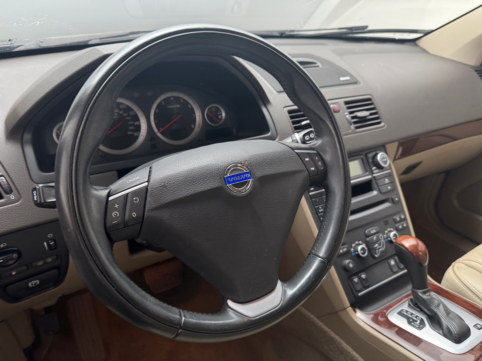 Thumbnail: 2013 Volvo XC90 - 3