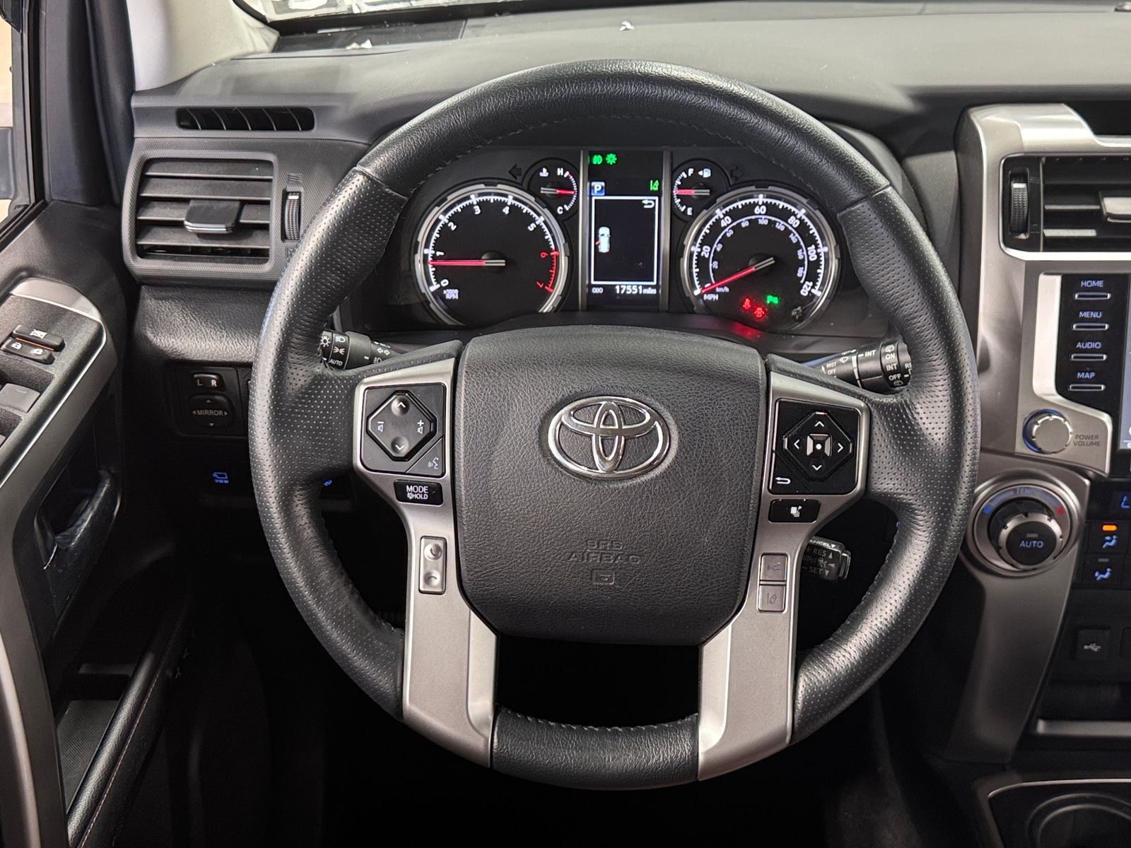 Thumbnail: 2023 Toyota 4Runner - 4