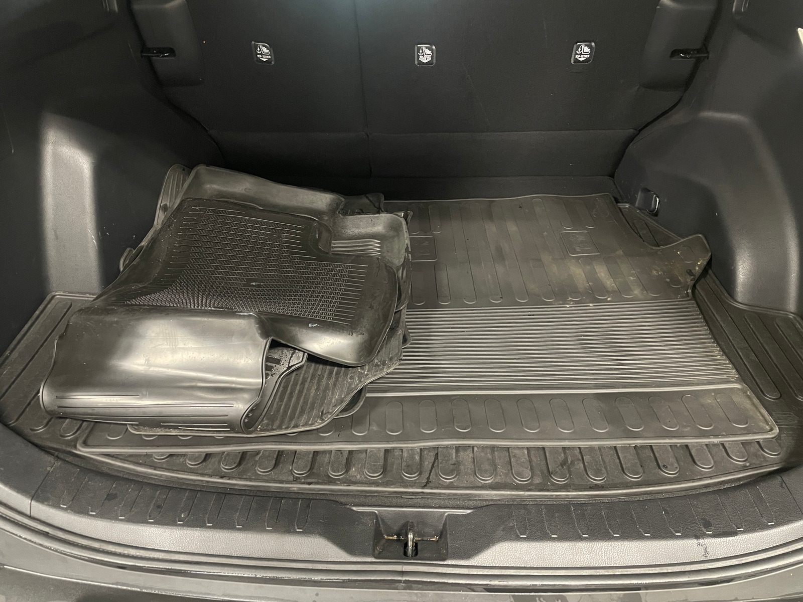 Thumbnail: 2022 Toyota RAV4 - 7