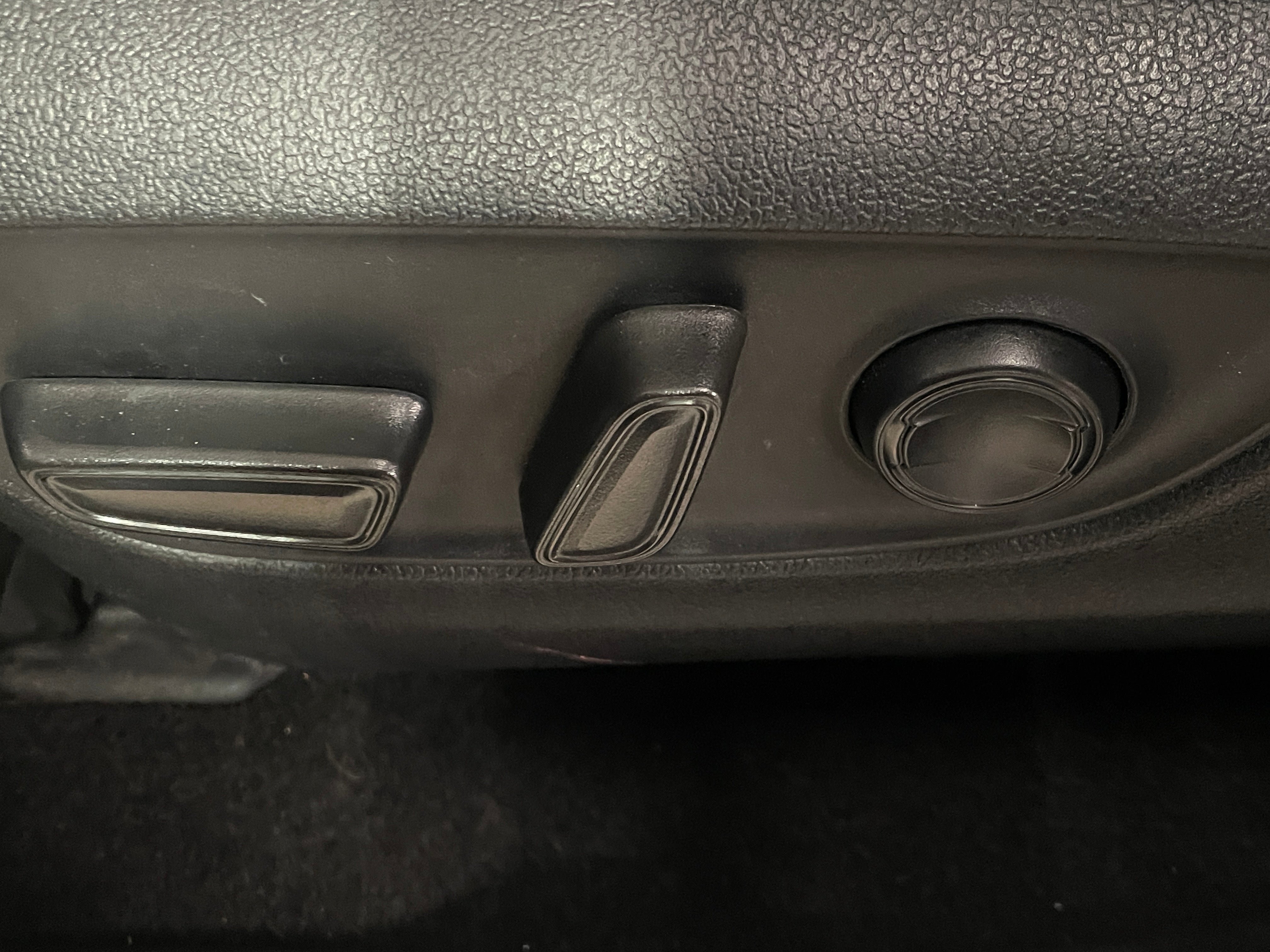 Used 2022 Toyota RAV4 XLE with VIN 4T3RWRFVXNU066832 for sale in Eagan, Minnesota