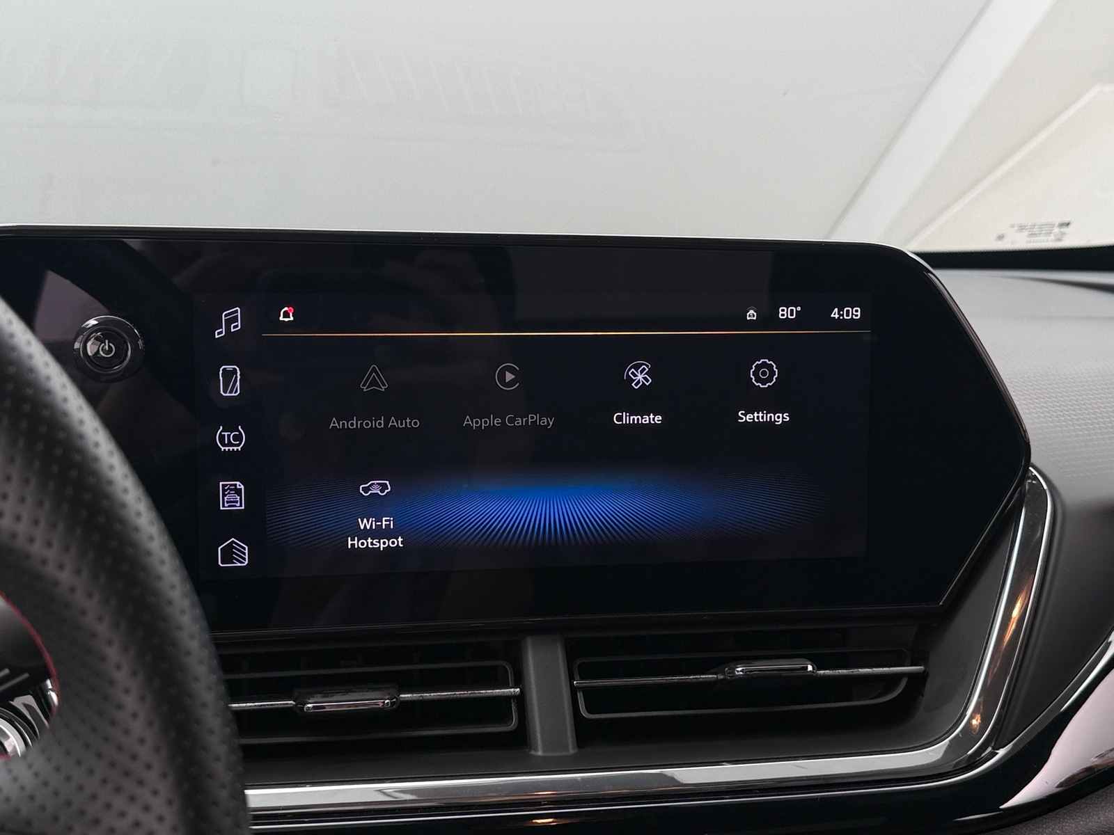Thumbnail: 2025 Chevrolet Trax - 3