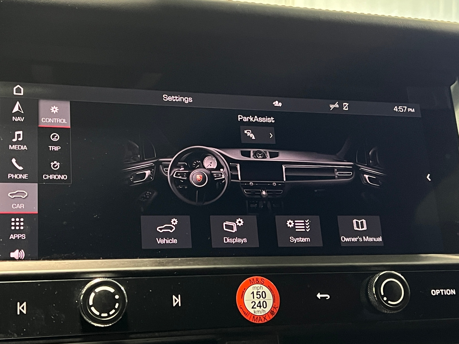 Thumbnail: 2025 Porsche Macan - 3