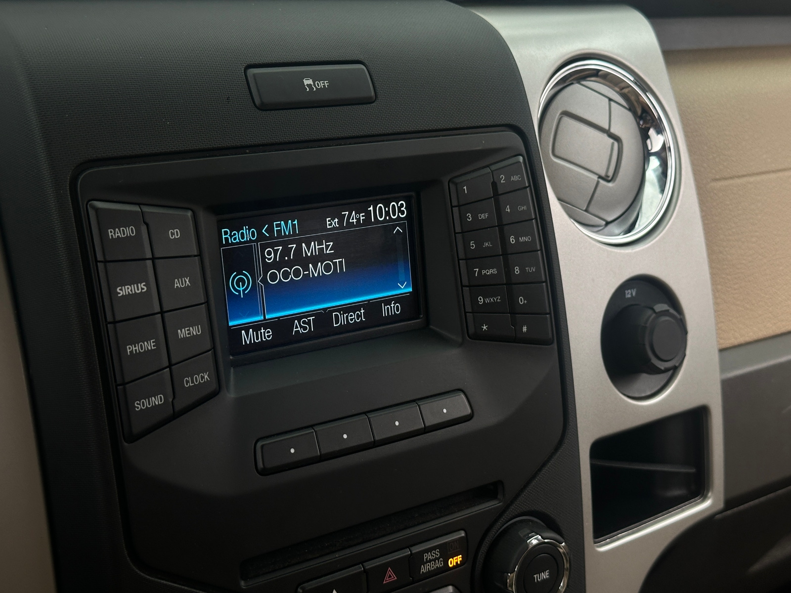 Thumbnail: 2013 Ford Econoline - 4