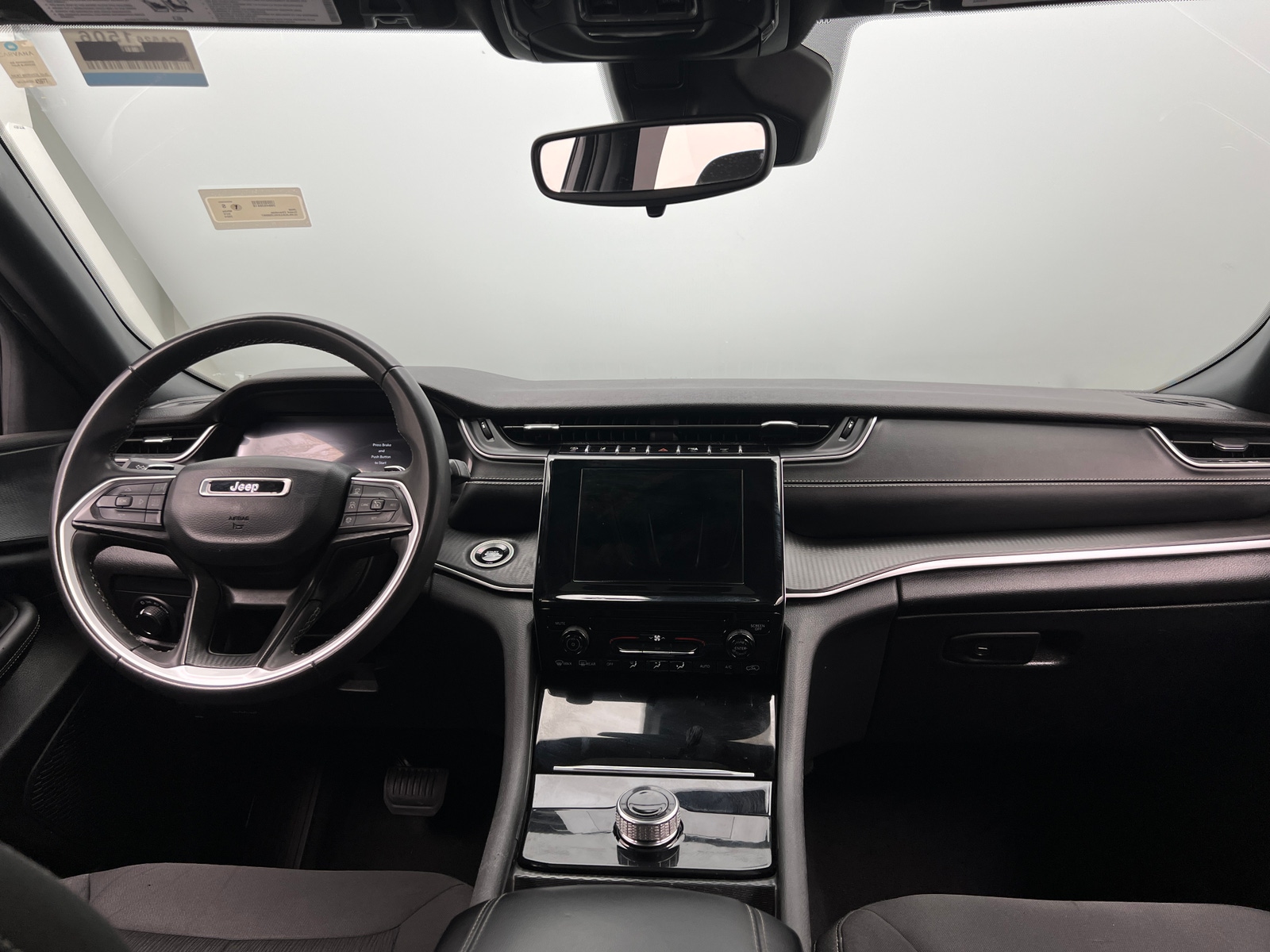 Thumbnail: 2024 Jeep Grand Cherokee - 3