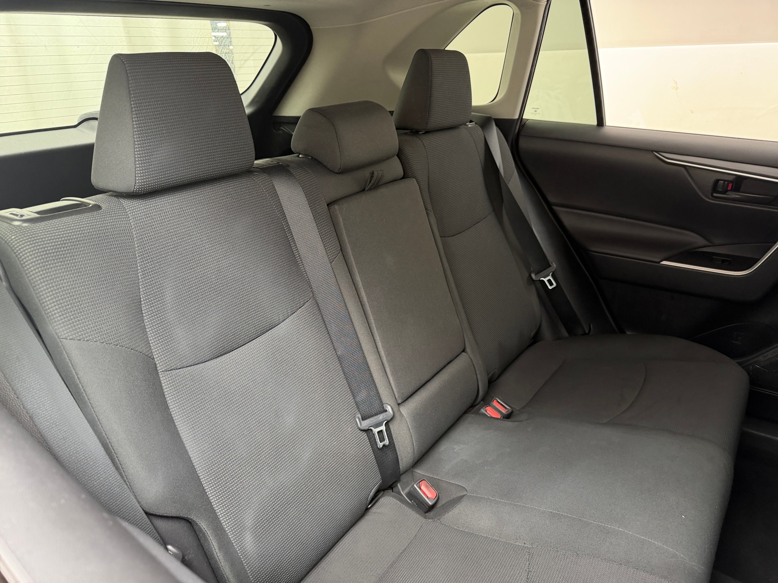 Thumbnail: 2021 Toyota RAV4 - 6