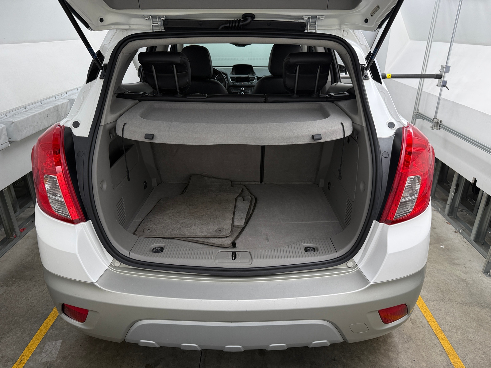 Thumbnail: 2015 Buick Encore - 6