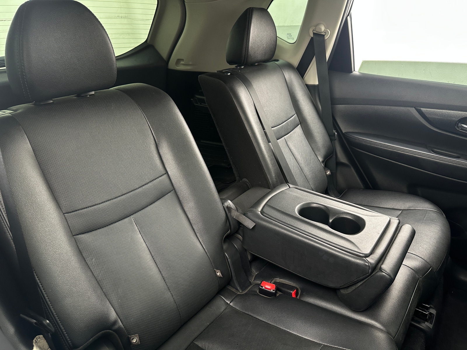 Thumbnail: 2016 Nissan Rogue - 6