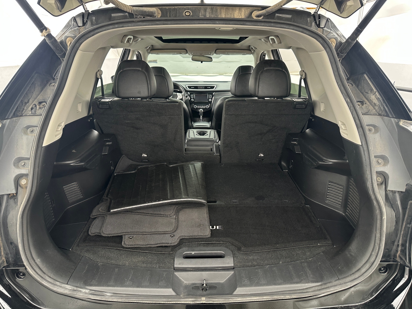 Thumbnail: 2016 Nissan Rogue - 7