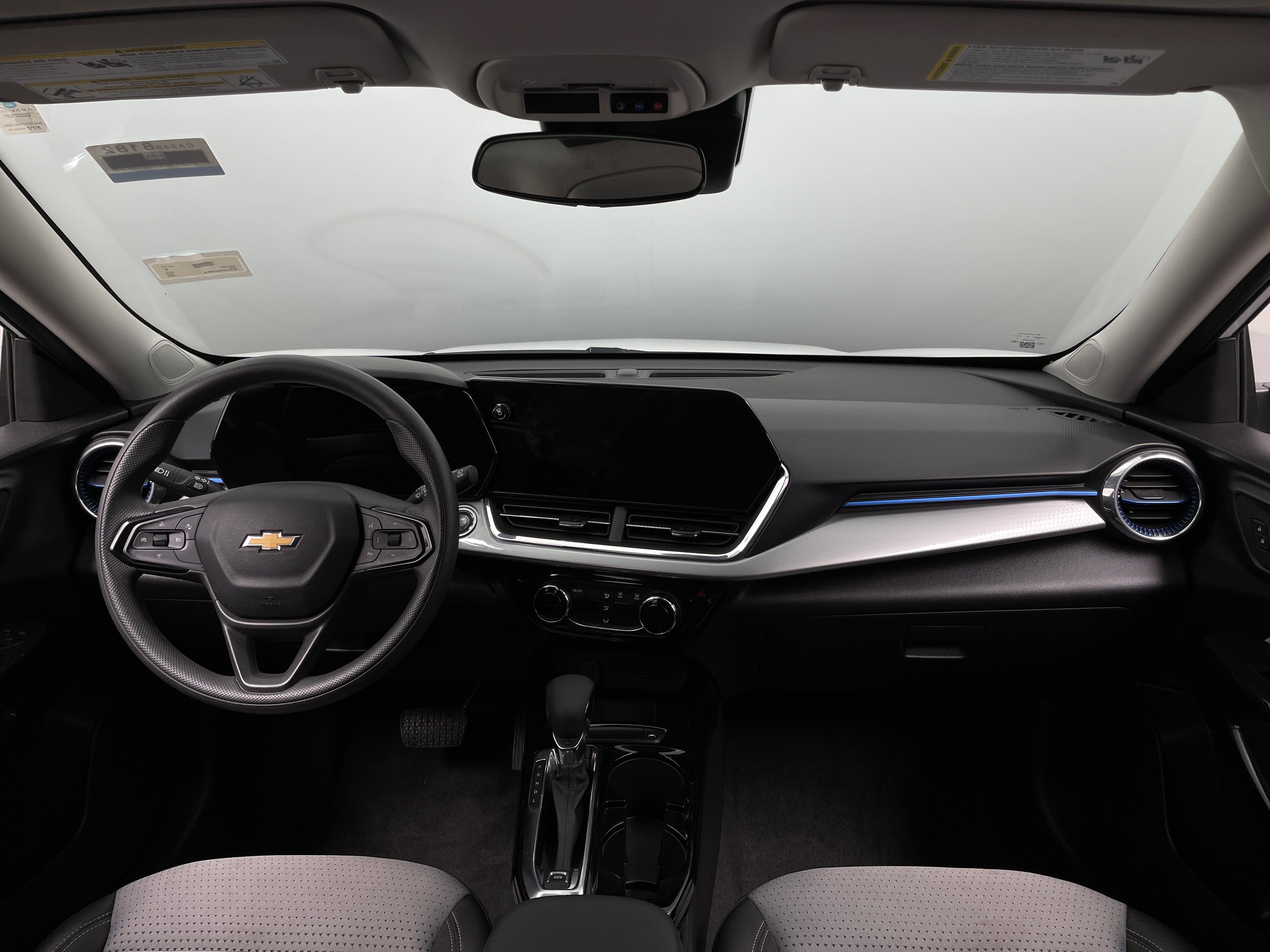 2025 Chevrolet Trax LT - Photo 4