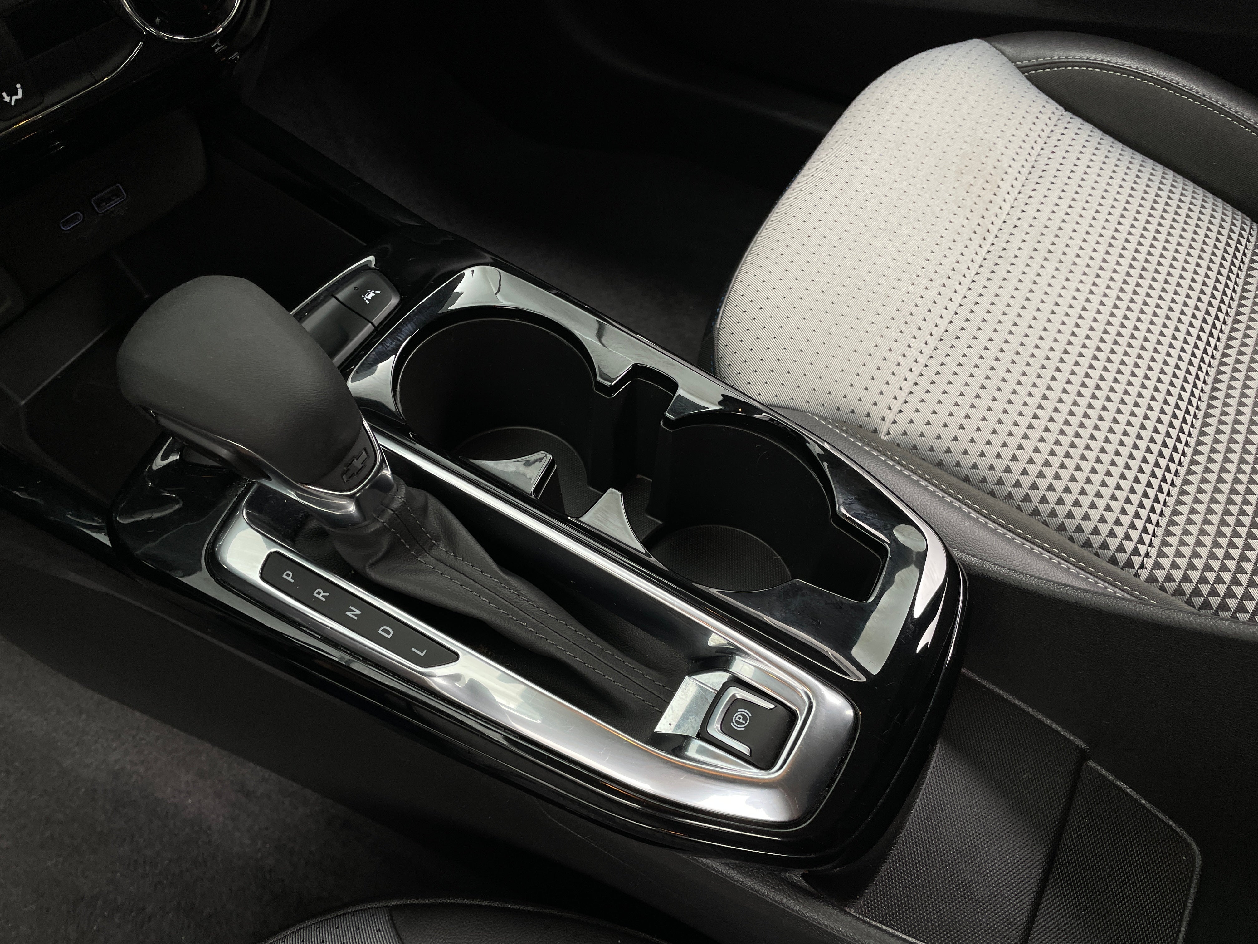 2025 Chevrolet Trax LT - Photo 5