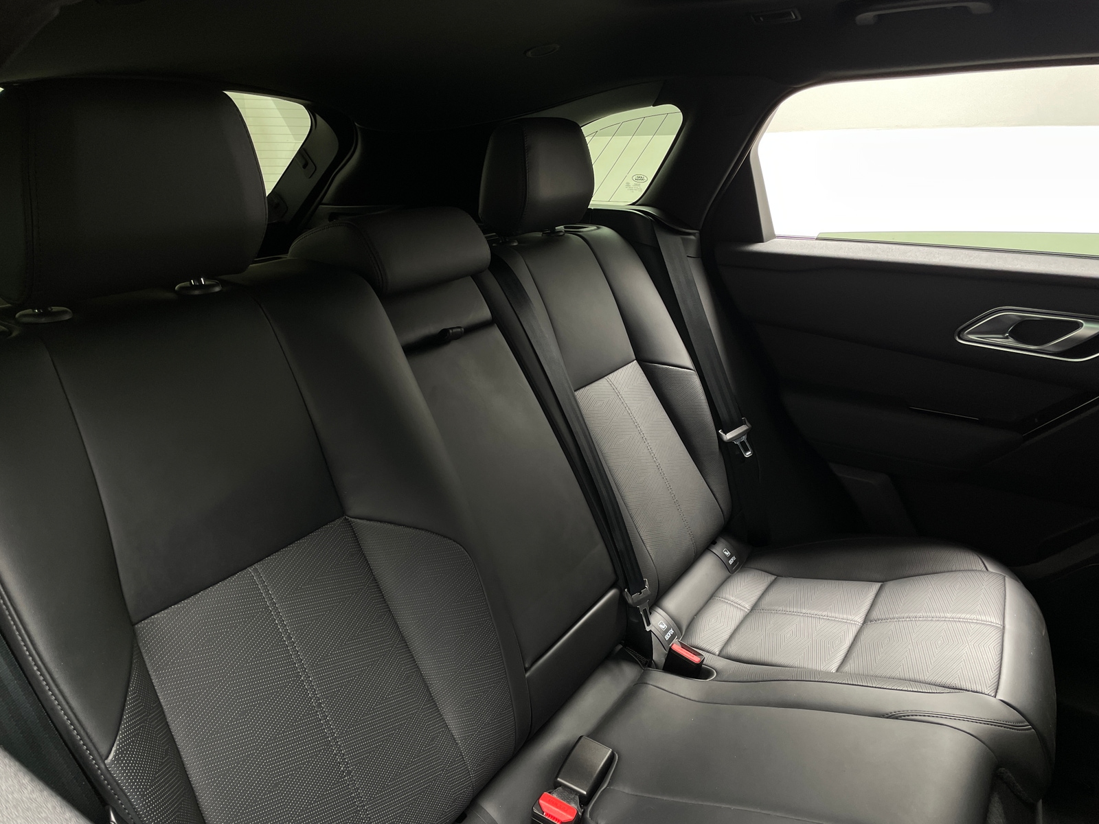 Thumbnail: 2024 Land Rover Range Rover Velar - 5