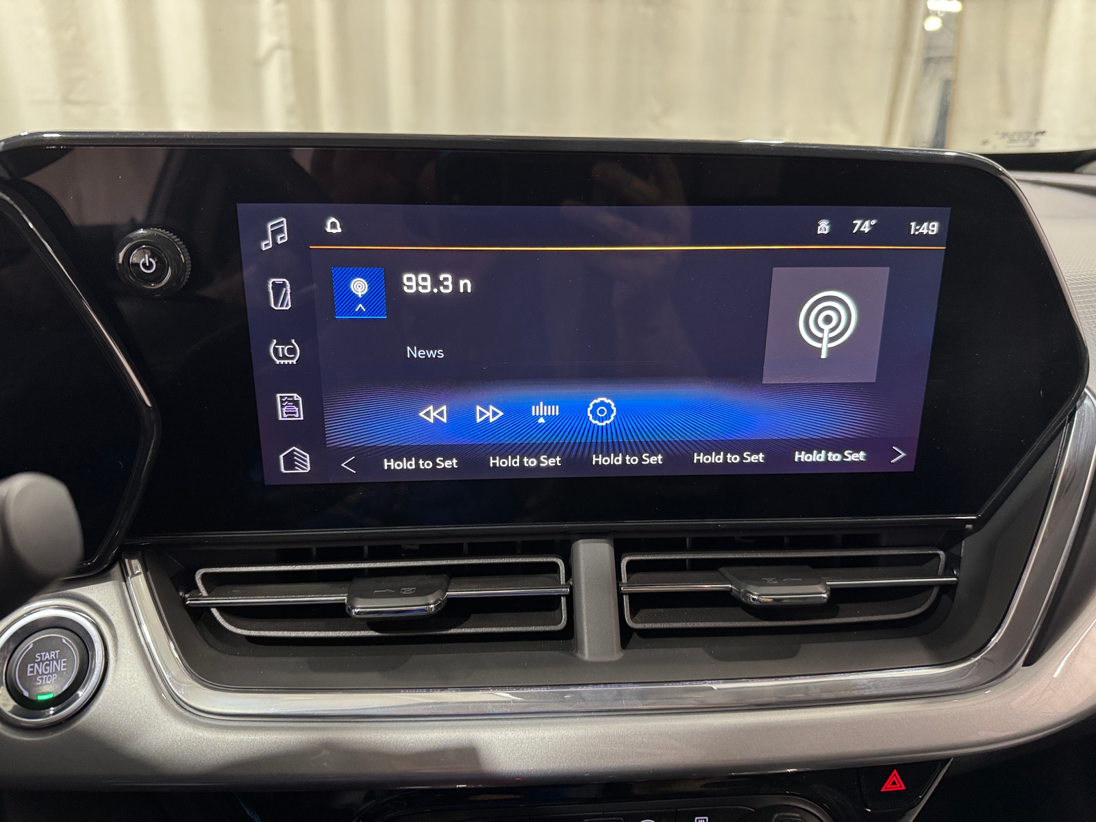 Thumbnail: 2025 Chevrolet Trax - 4
