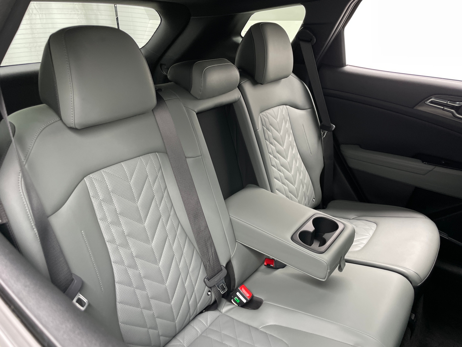Thumbnail: 2024 Kia Sportage - 5