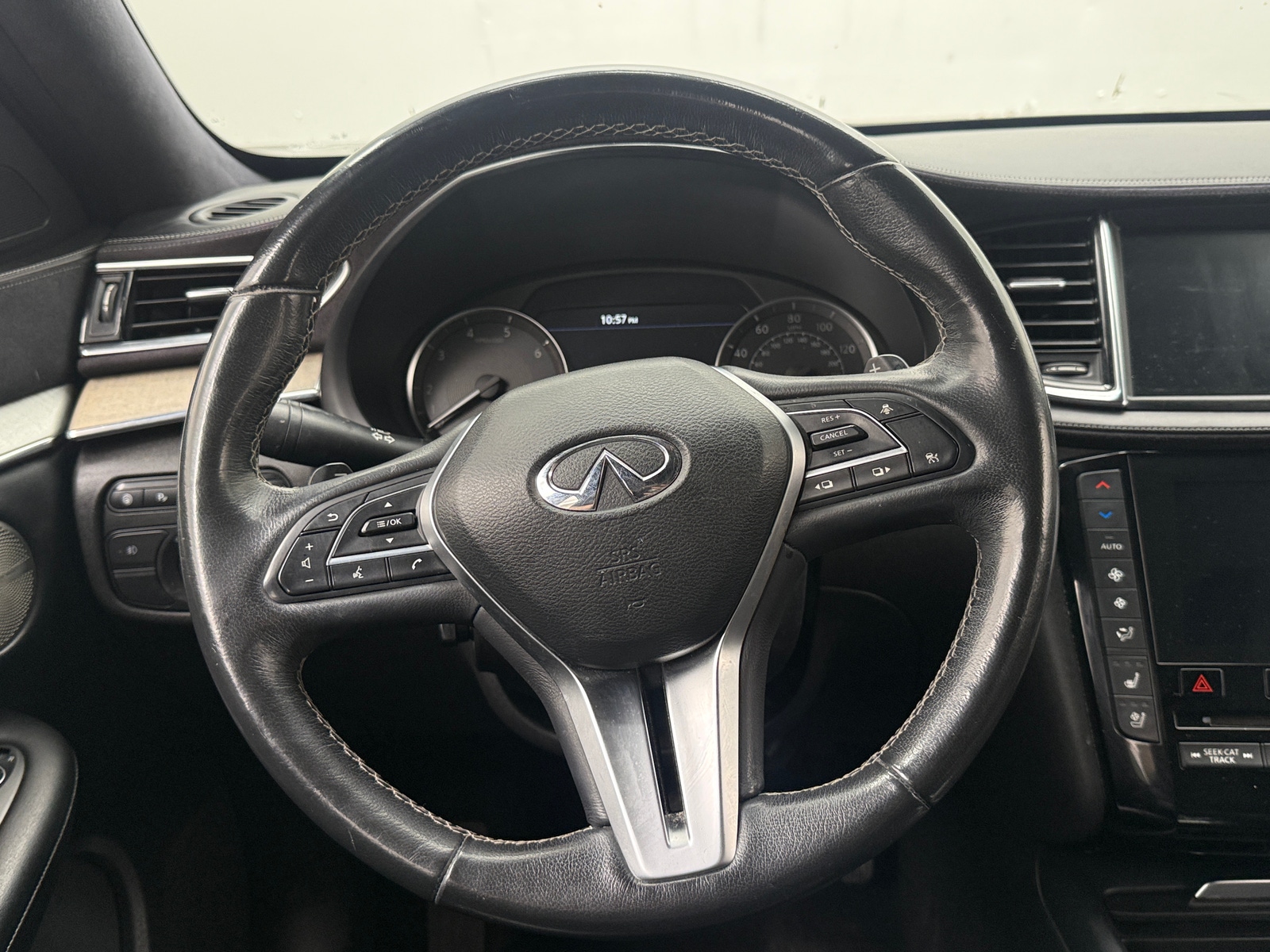 Thumbnail: 2019 INFINITI QX50 - 4