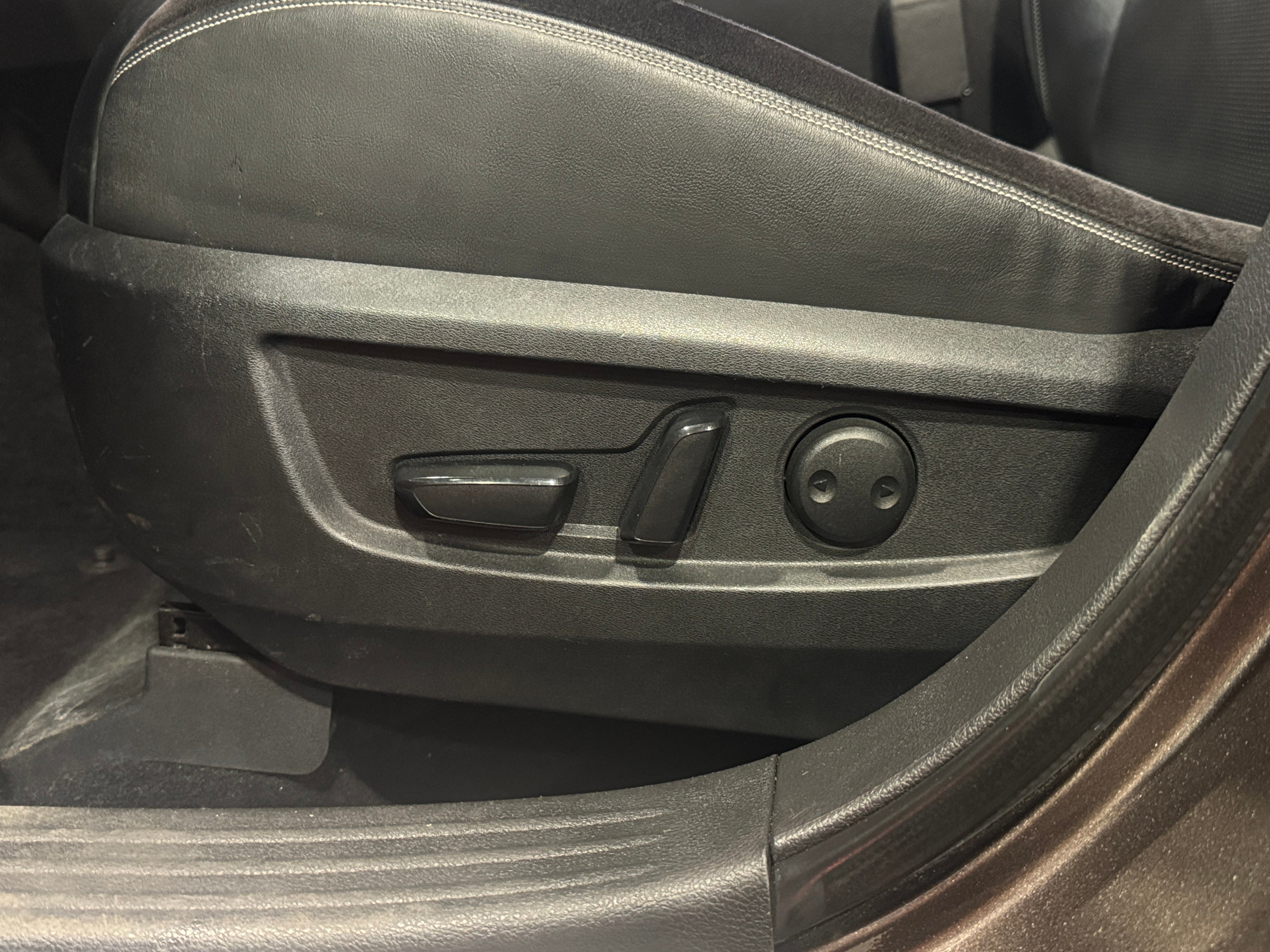 2019 INFINITI QX50 Essential - Photo 2