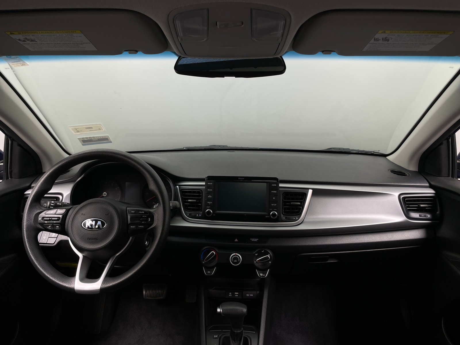 Thumbnail: 2020 Kia Rio - 3