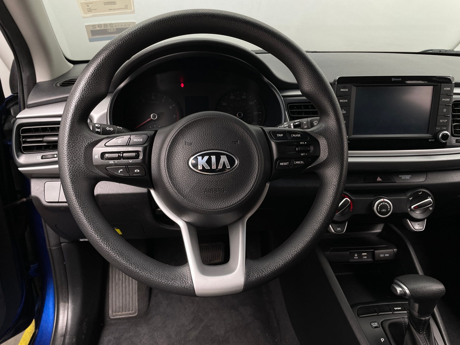 Thumbnail: 2020 Kia Rio - 5